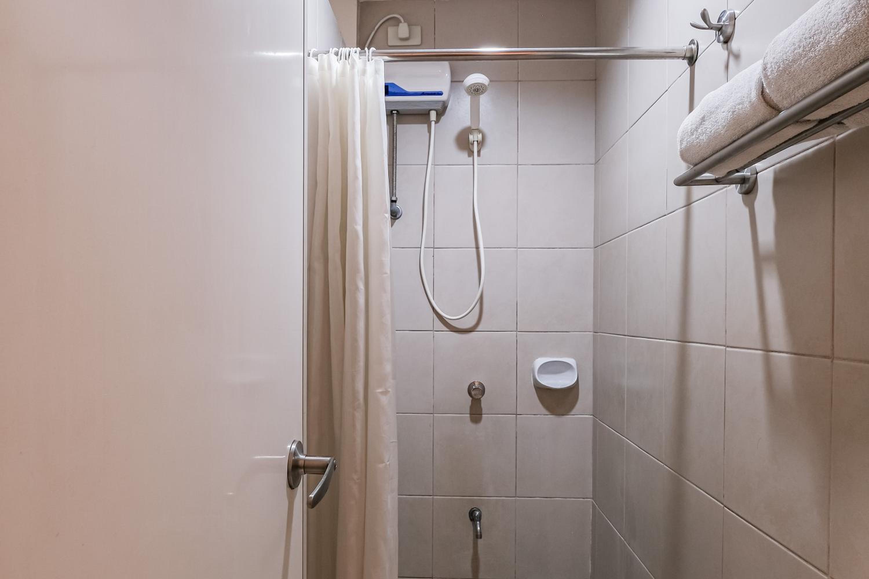 Quadruple Room - Photo 6