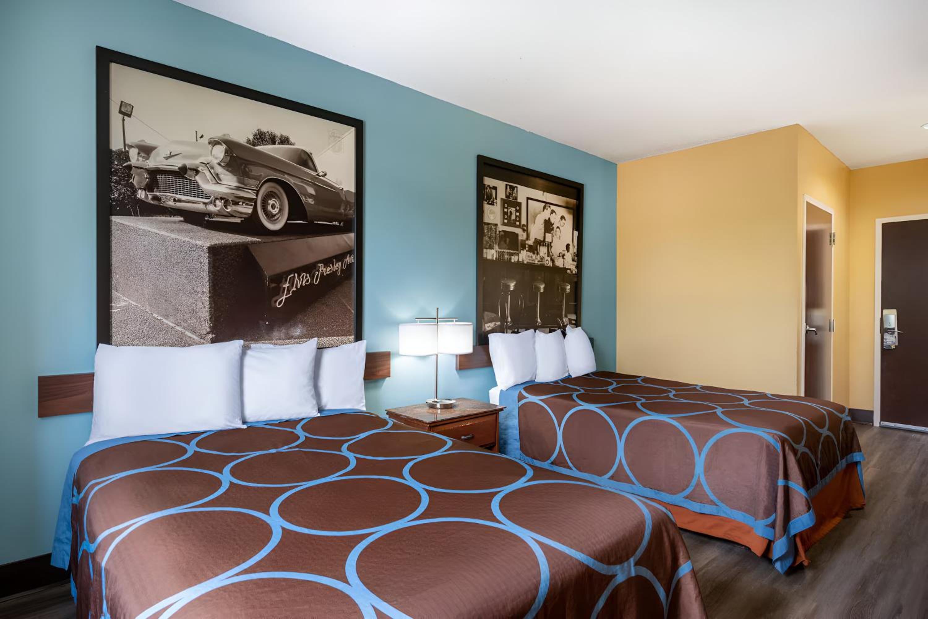 Double Room with Two Double Beds - Non-Smoking - Photo 1