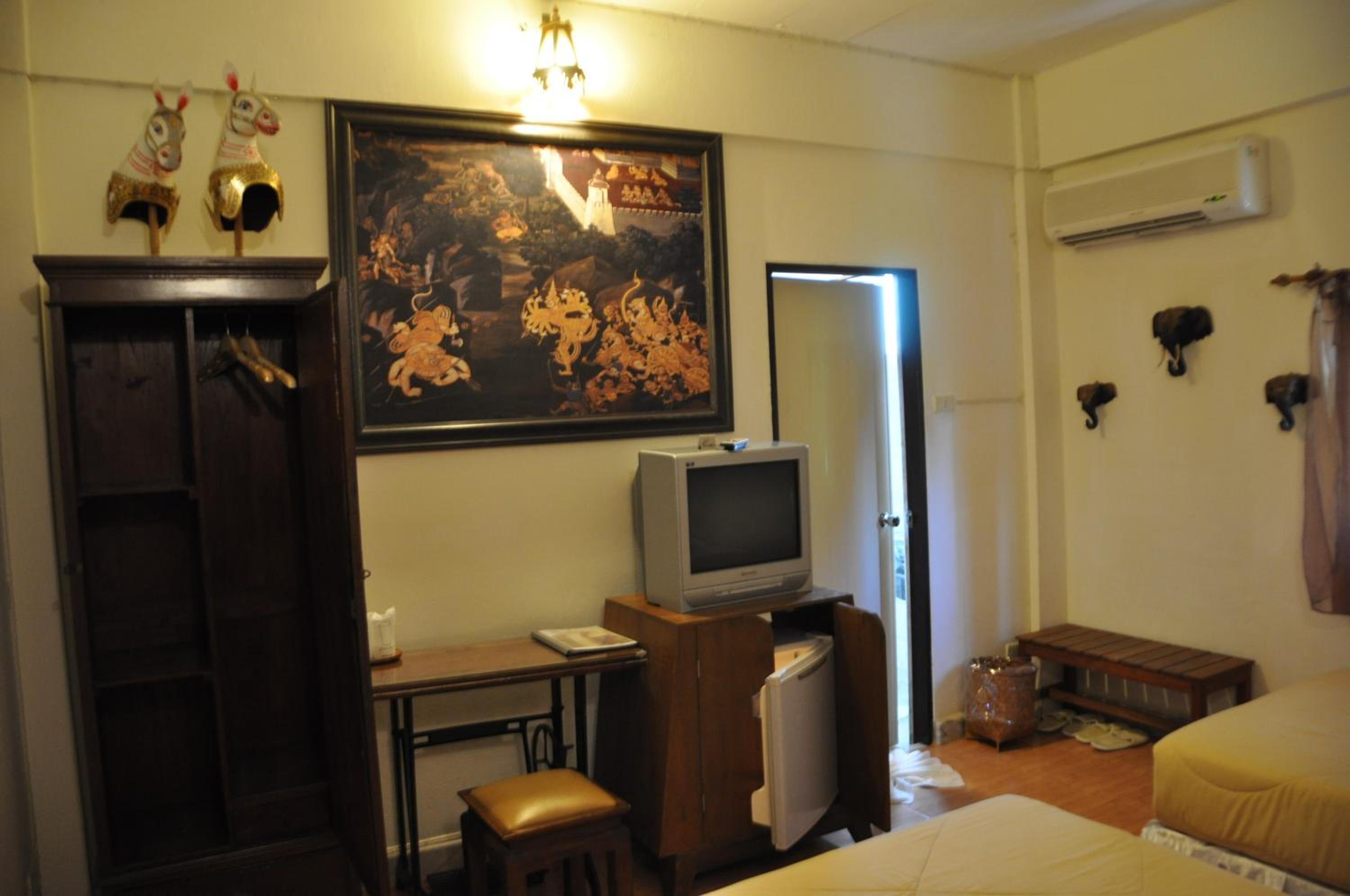 Standard Twin Room (No Extra Bed) photo 2