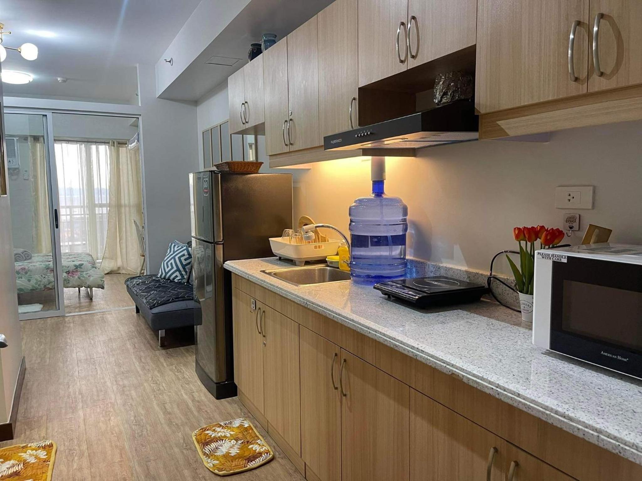 One-Bedroom Apartment - Photo 3