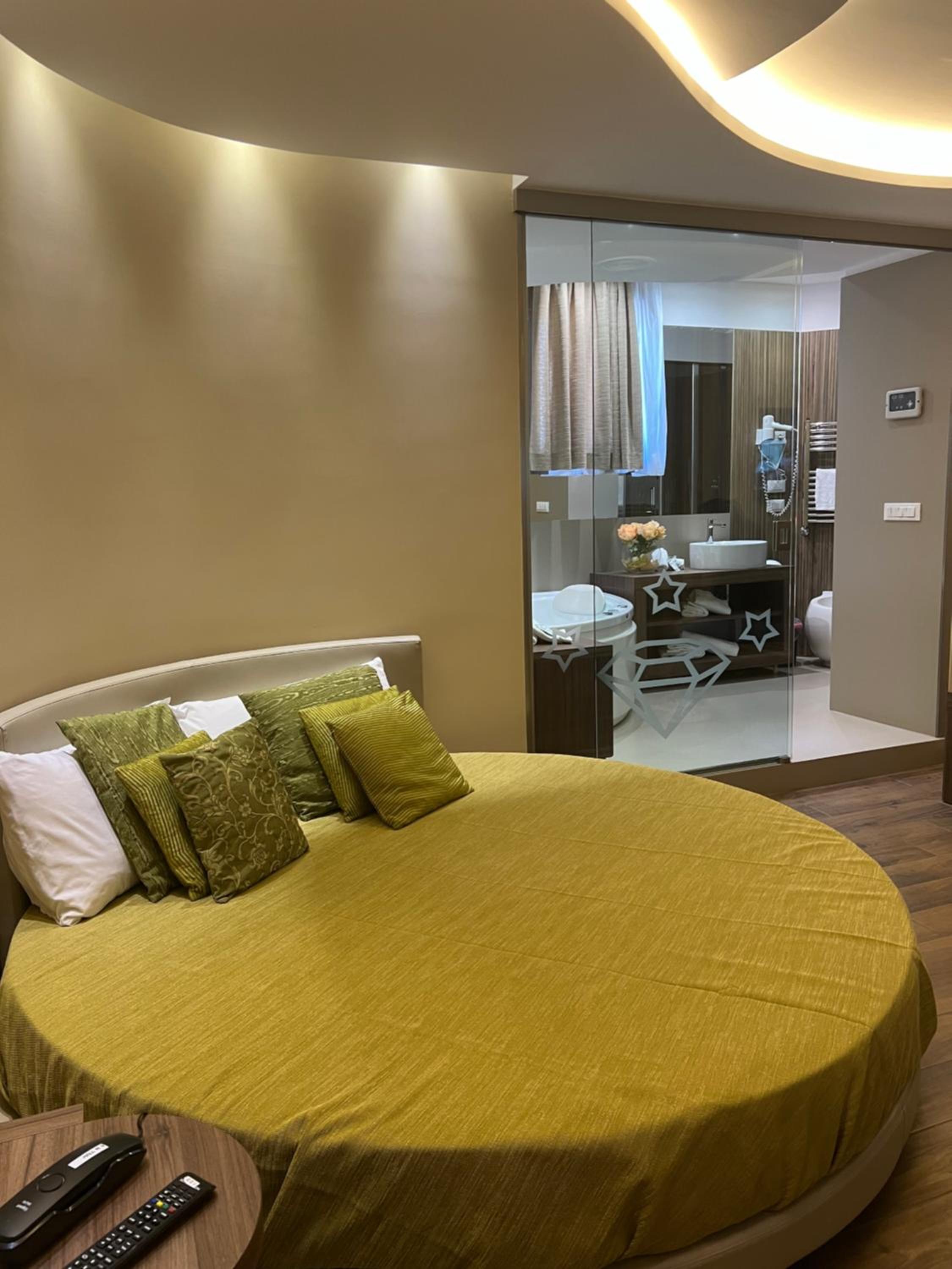 Royal Suite - Photo 27