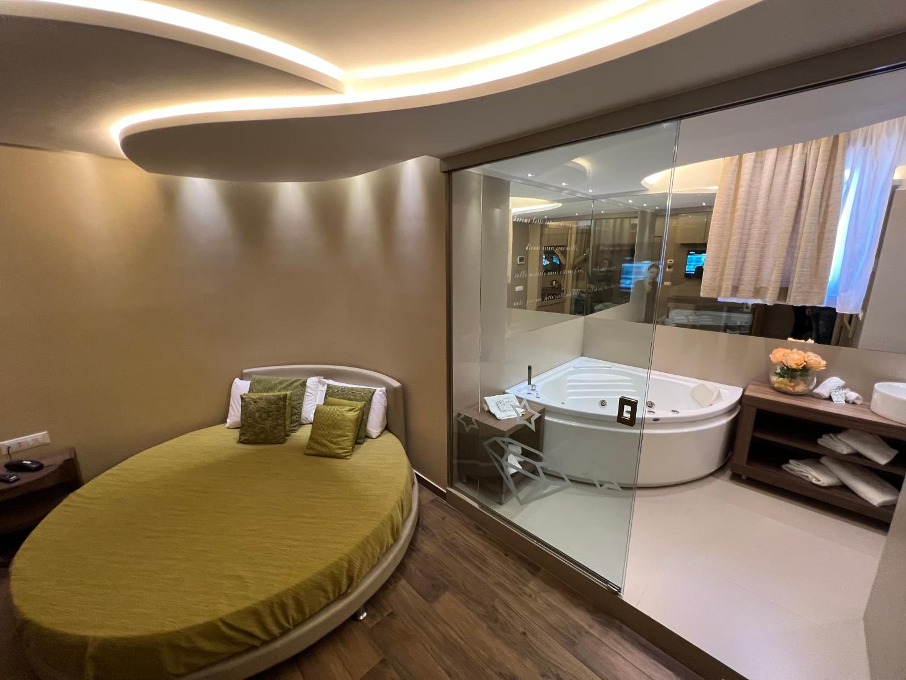 Royal Suite - Photo 28