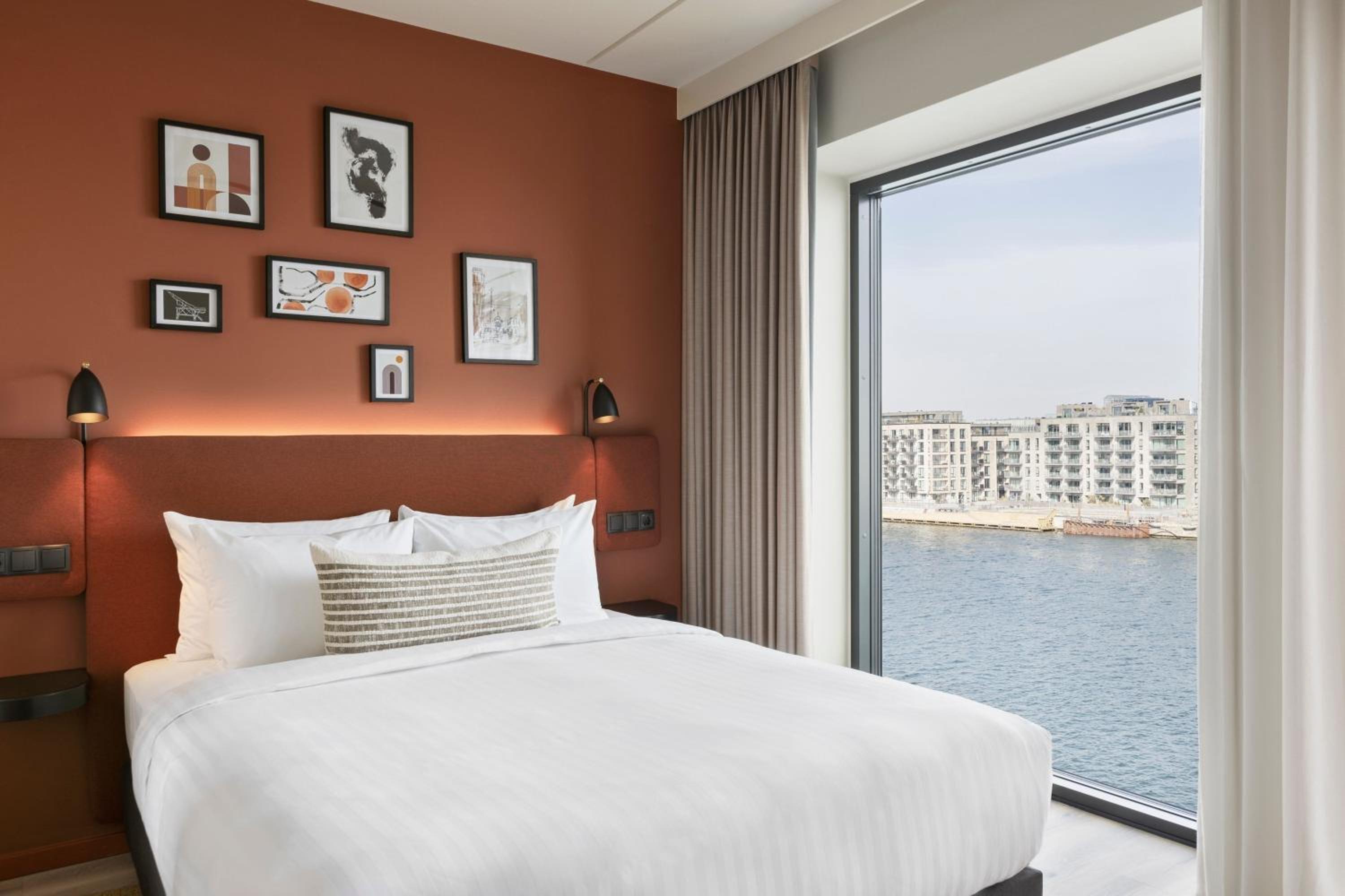 Queen Studio with Sea View - Photo 2