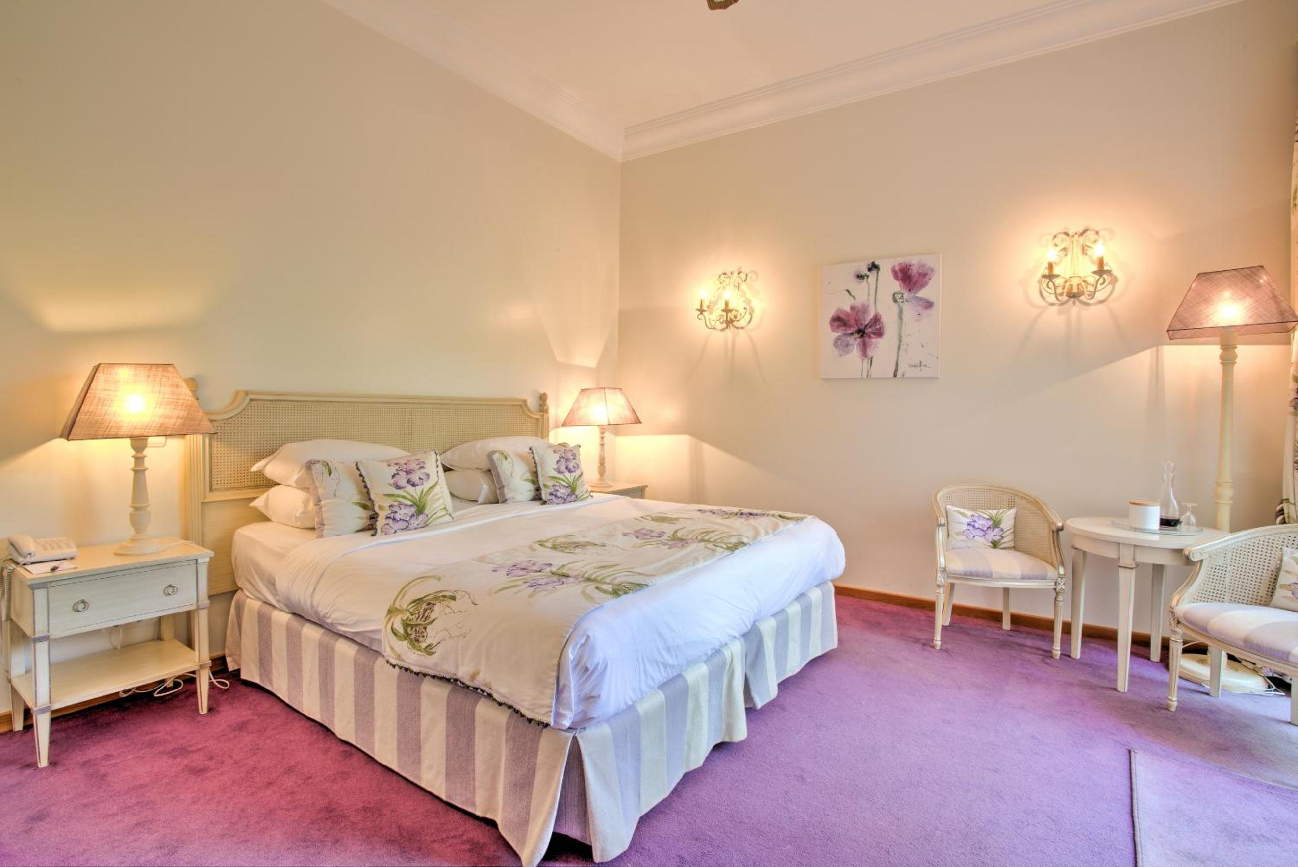 Deluxe Double Room - Photo 19