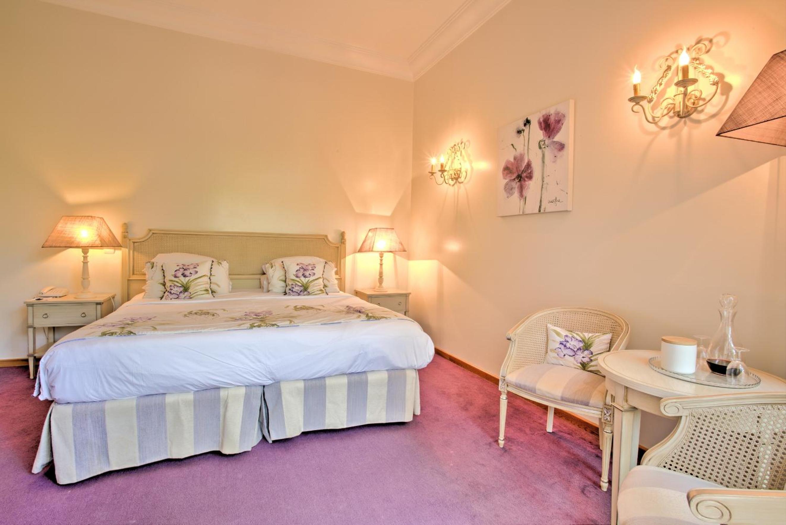Deluxe Double Room - Photo 14