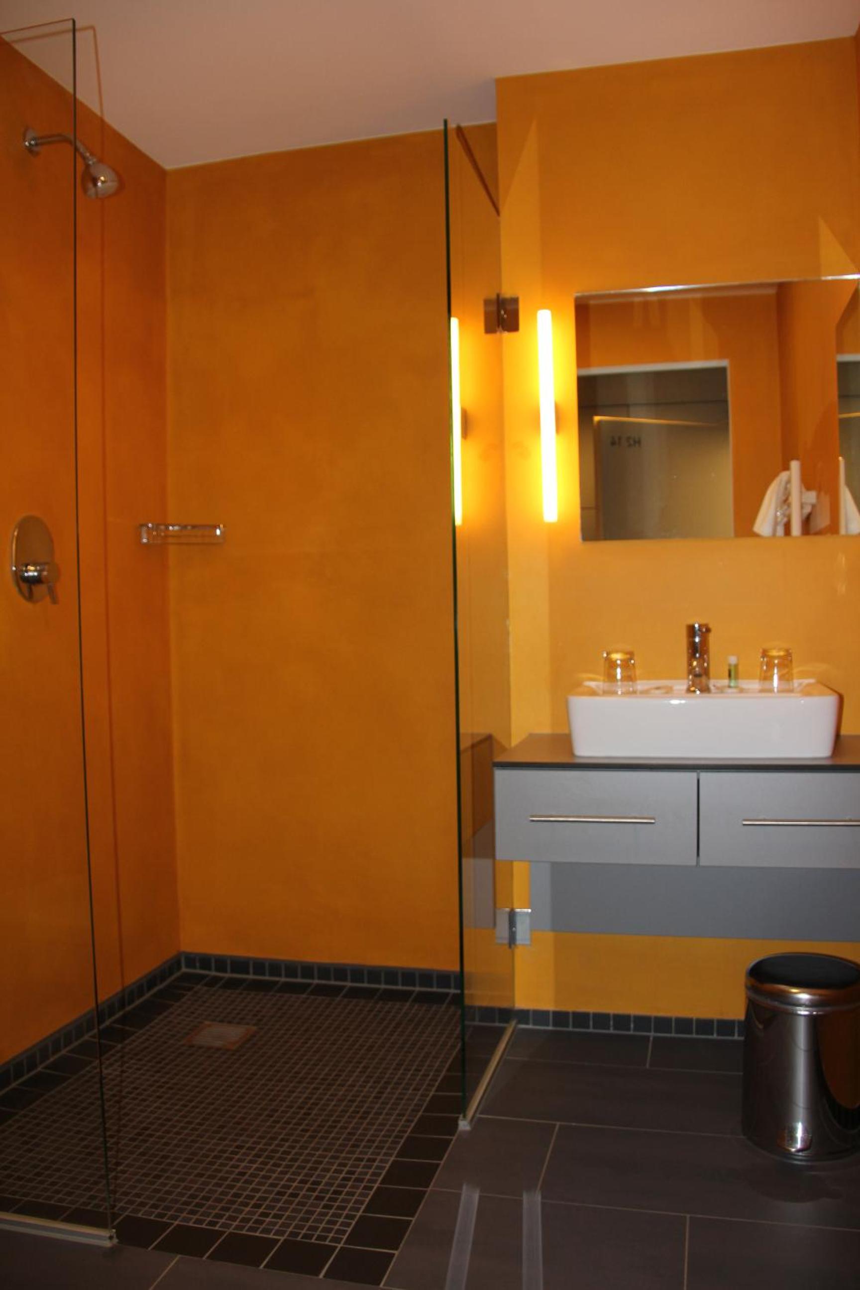 Double or Twin Room with Bathroom photo 2
