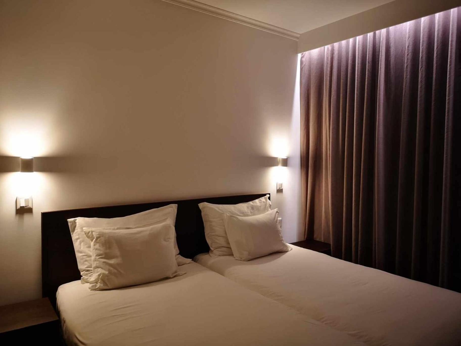 Twin Room with Sea View - Photo 5