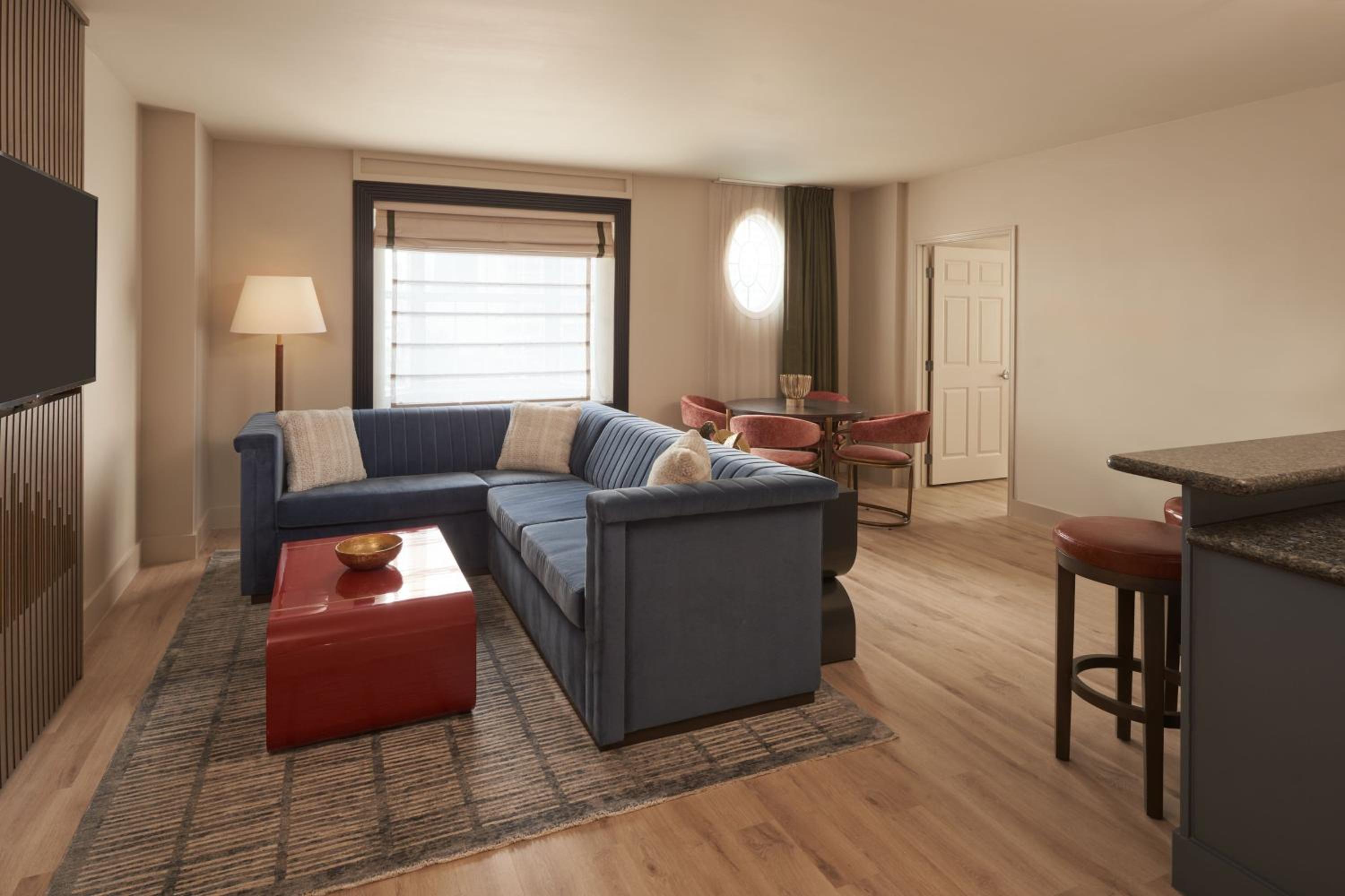 King Suite with Sofa Bed - Photo 5