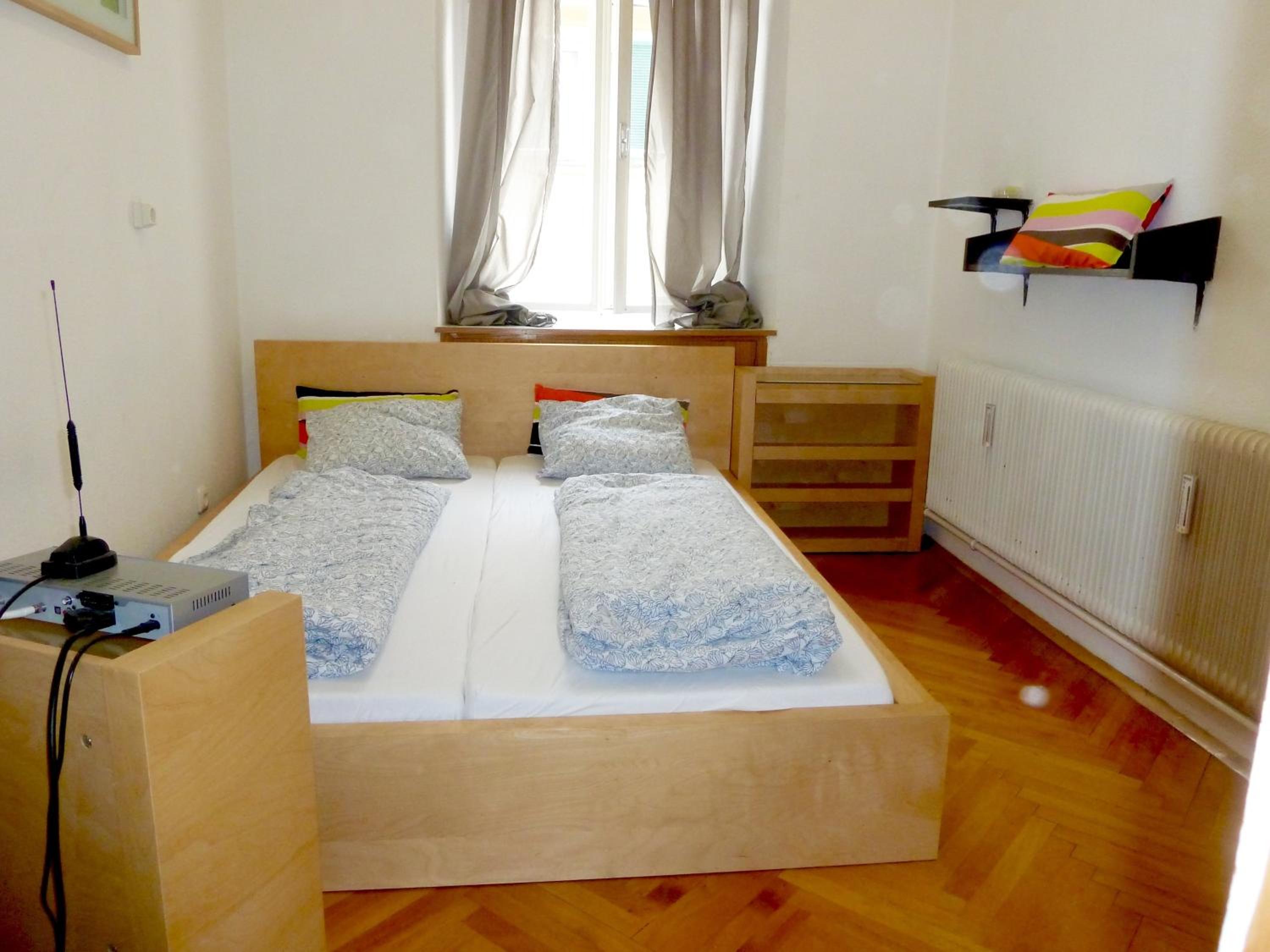 One-Bedroom Apartment with Balcony - Photo 4