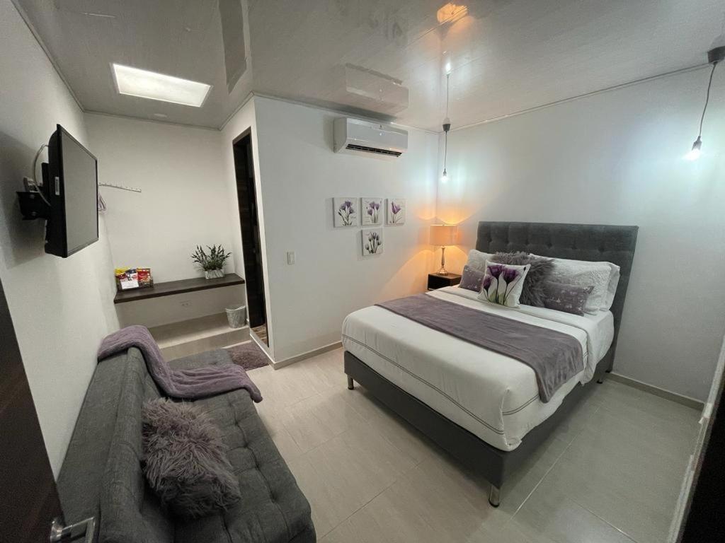 Double Room with Extra Bed photo 1