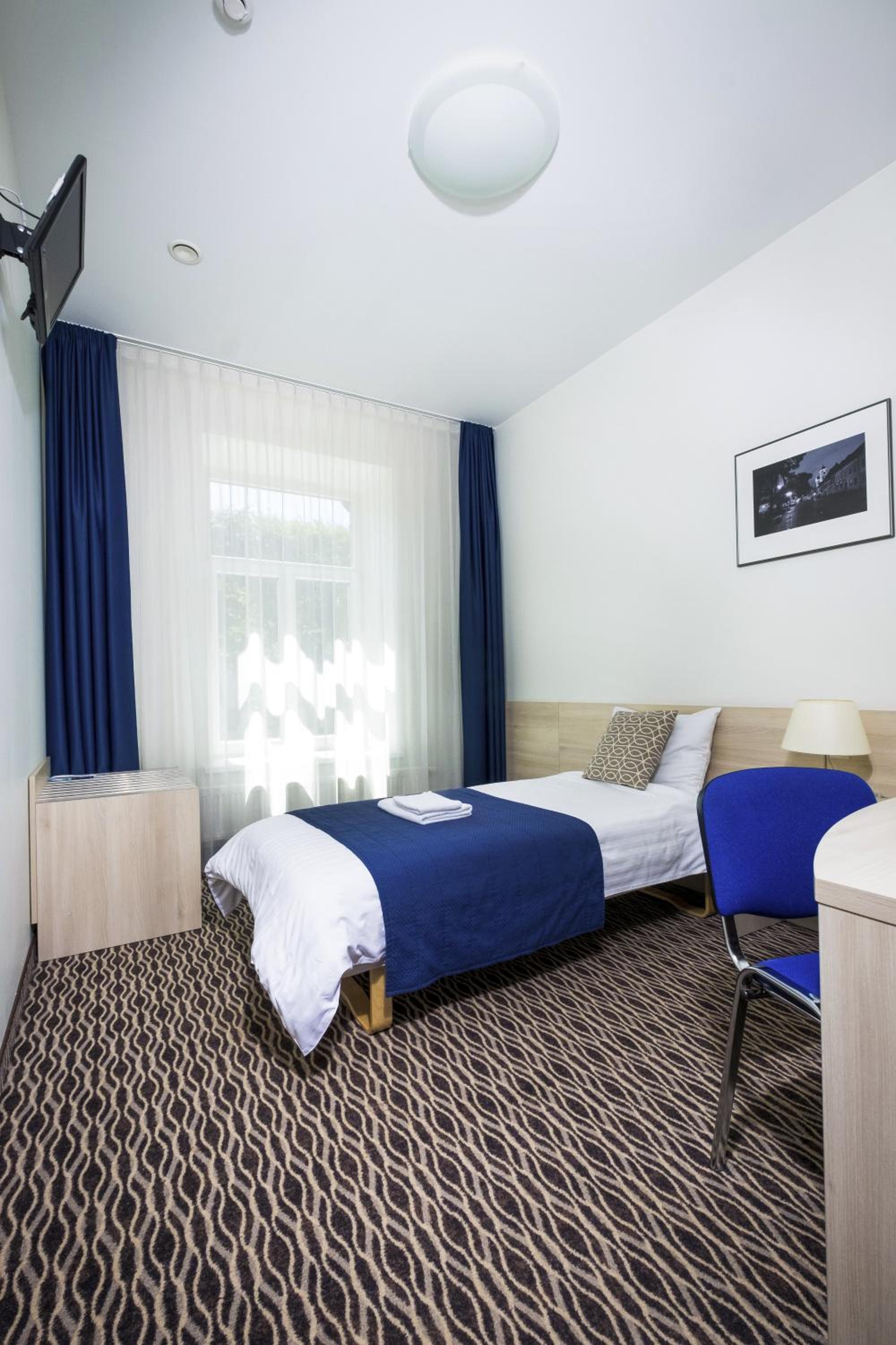 Single Room photo 2