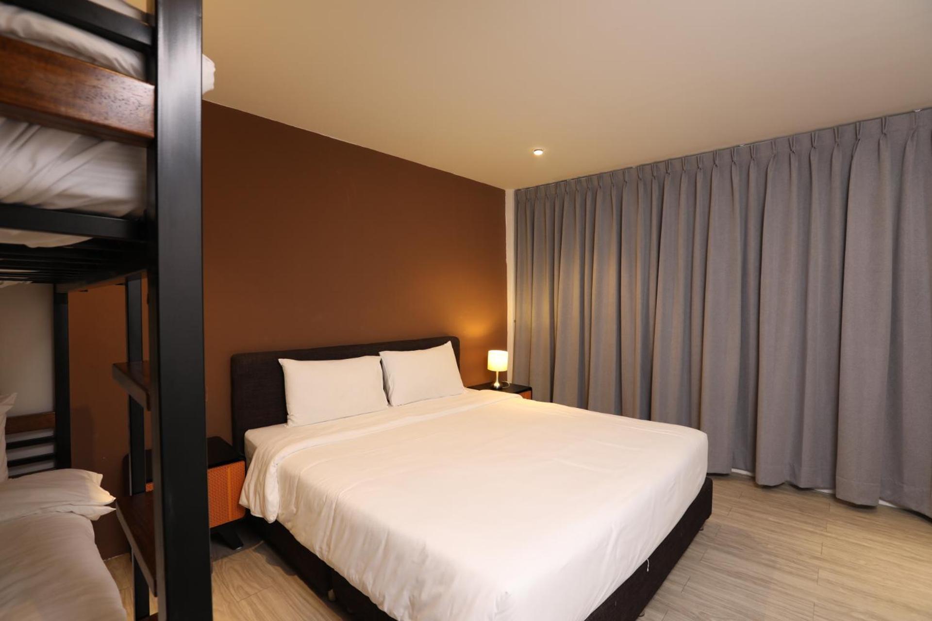 Deluxe Family Suite photo 3