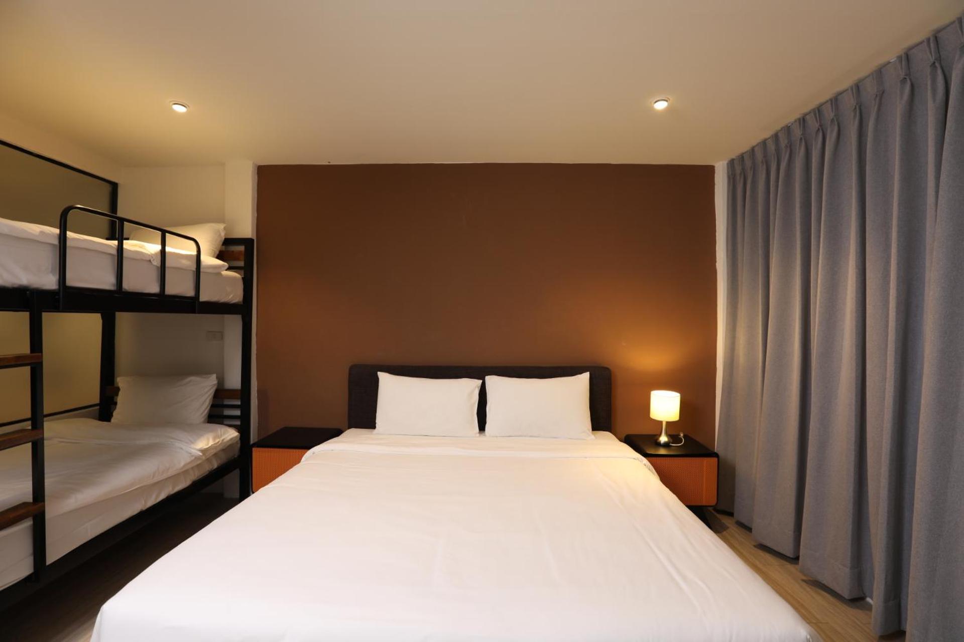 Deluxe Family Suite photo 2