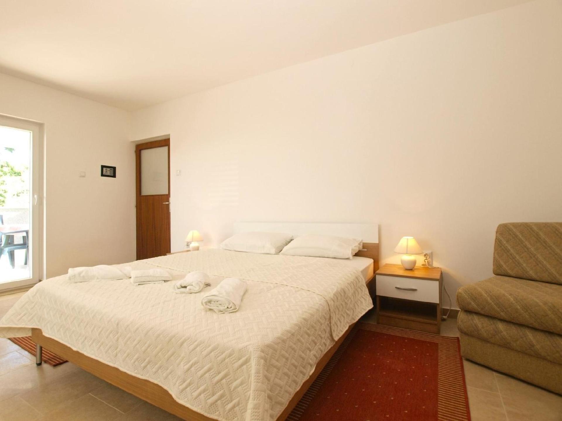 Apartment photo 1
