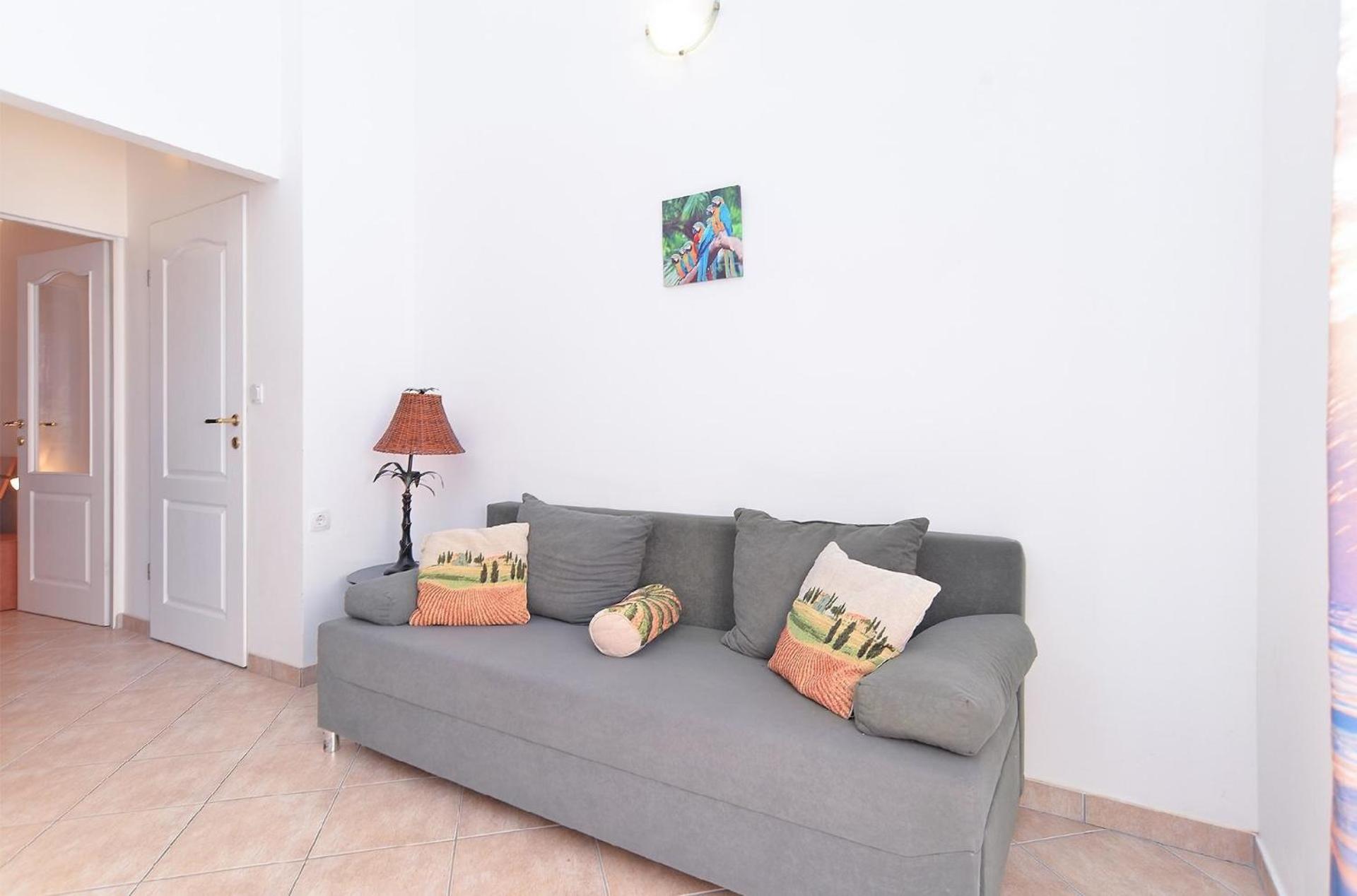 Apartment photo 3