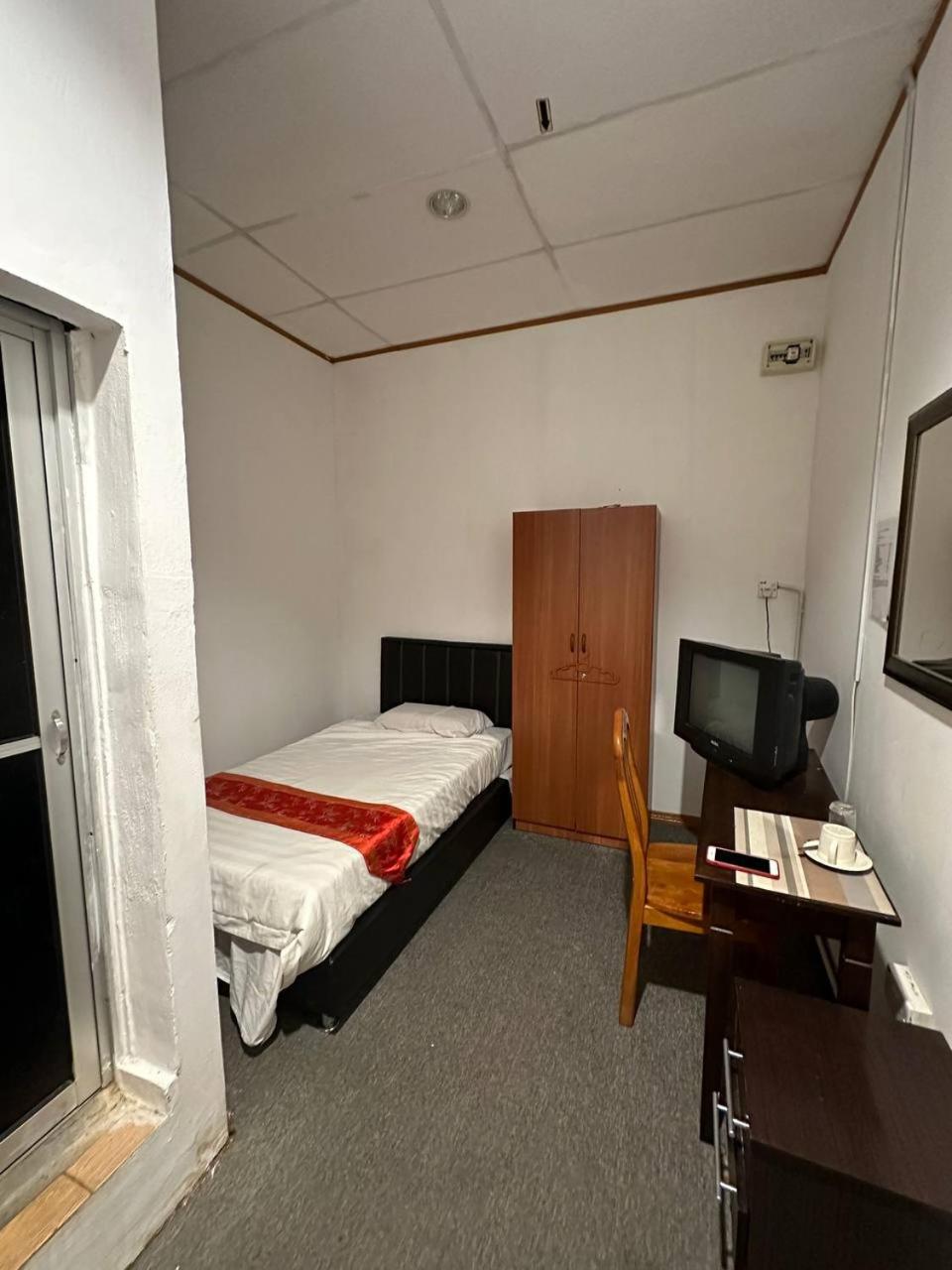 Deluxe Single Room