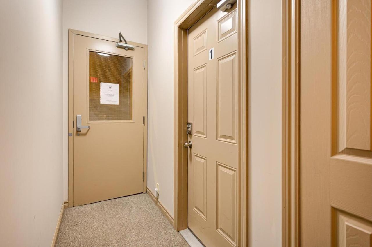 Queen Suite photo 3