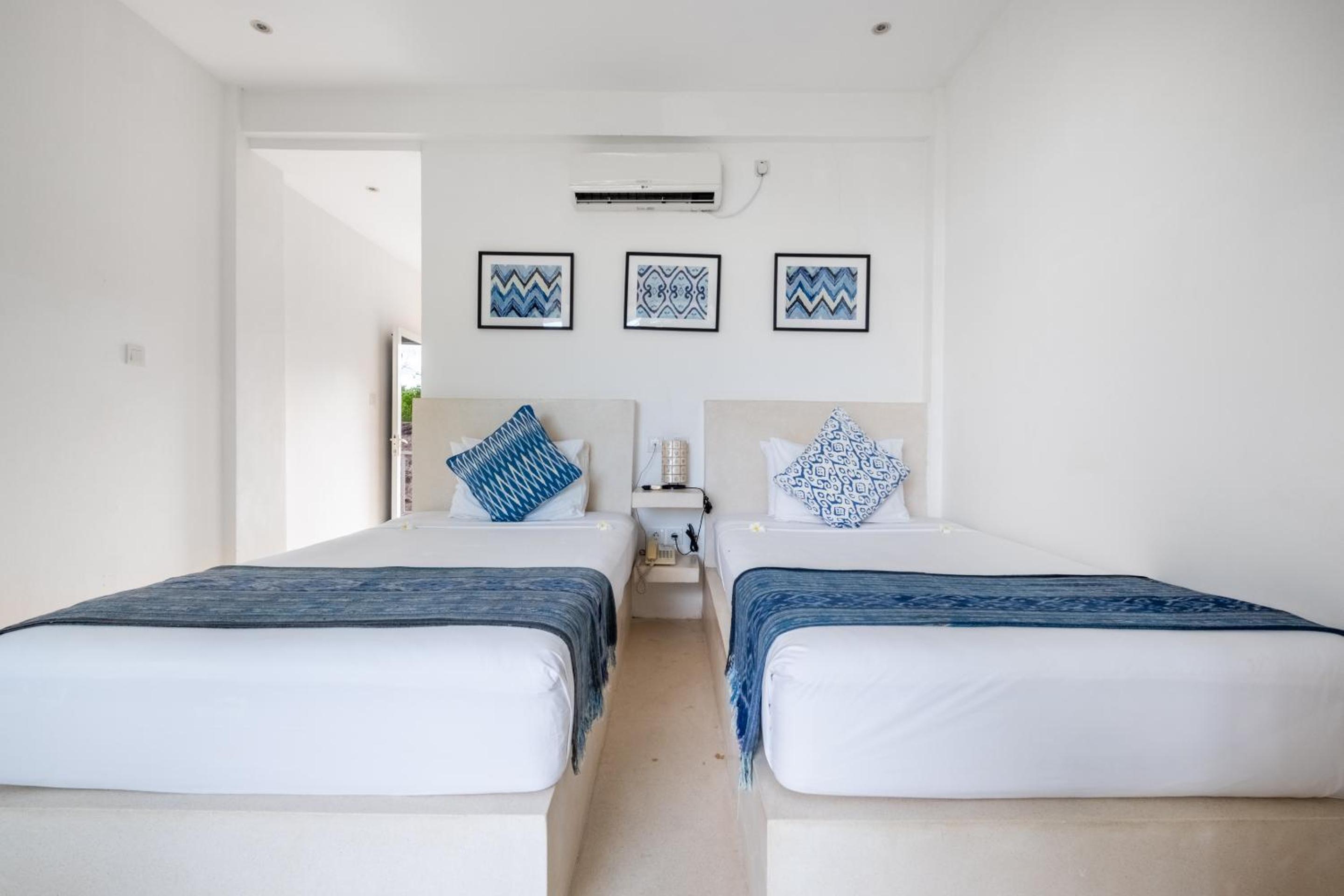 Standard Twin Room with Balcony - Photo 6