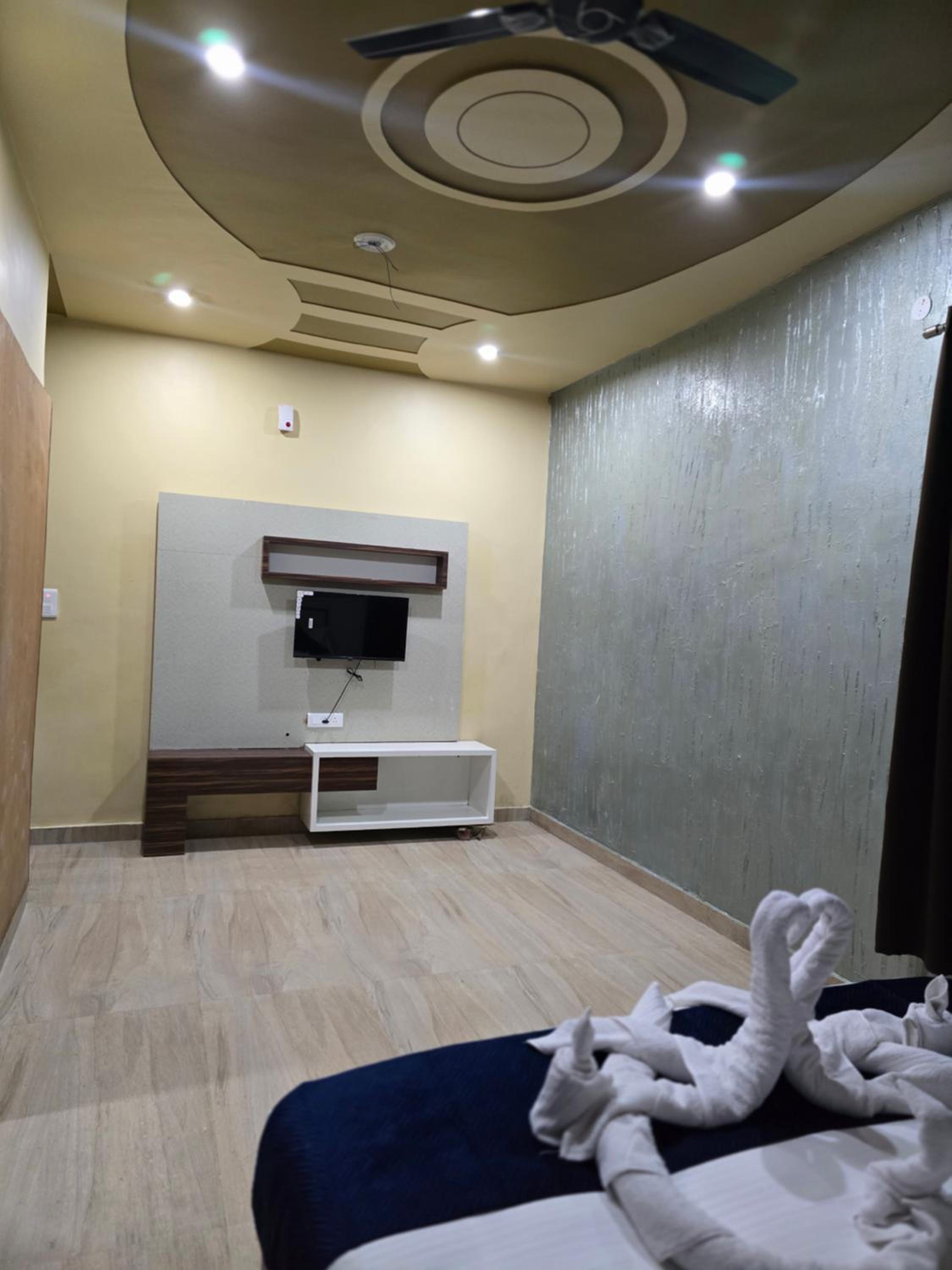 Suite - Photo 2
