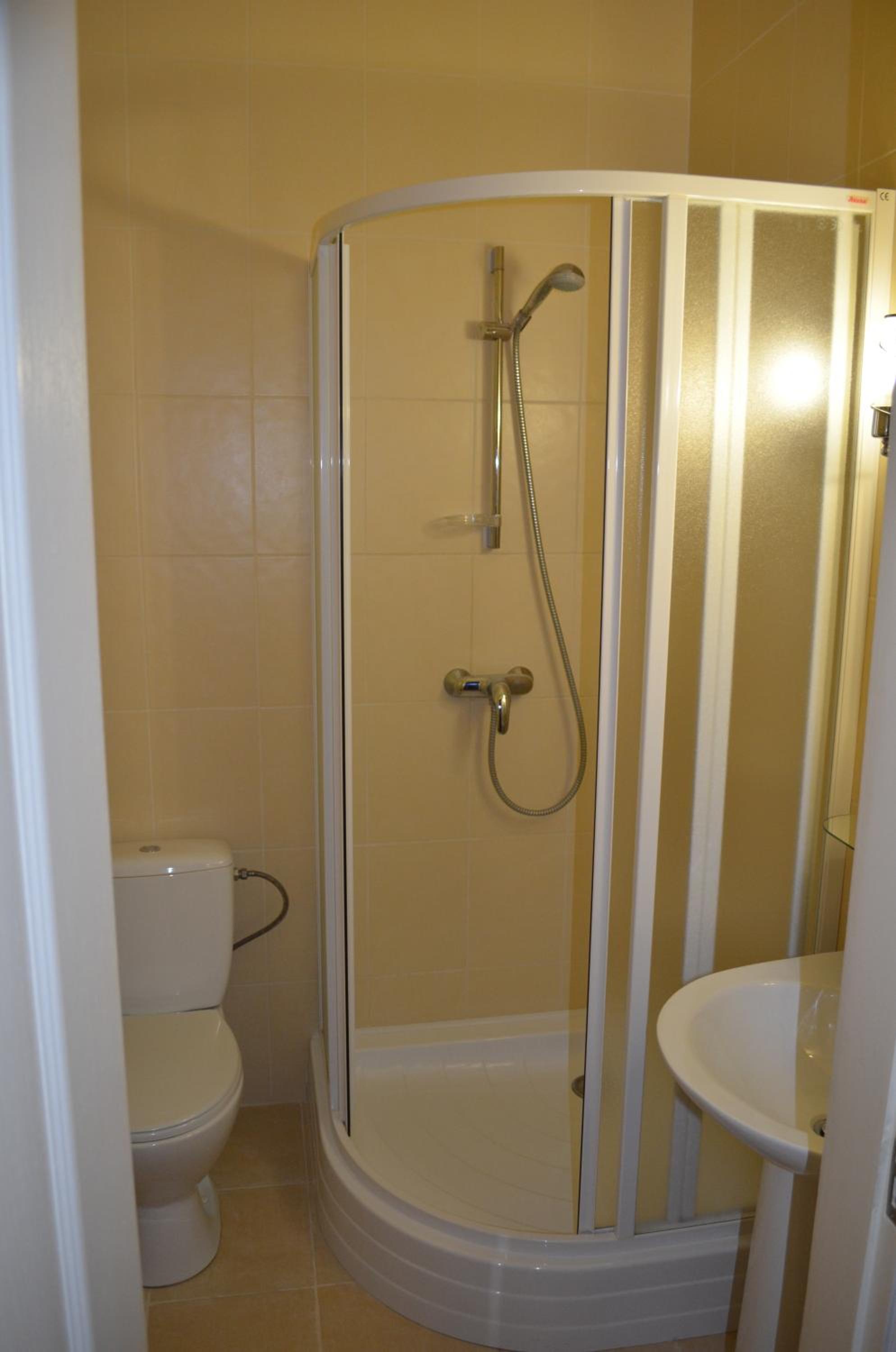 Standard Twin Room photo 2