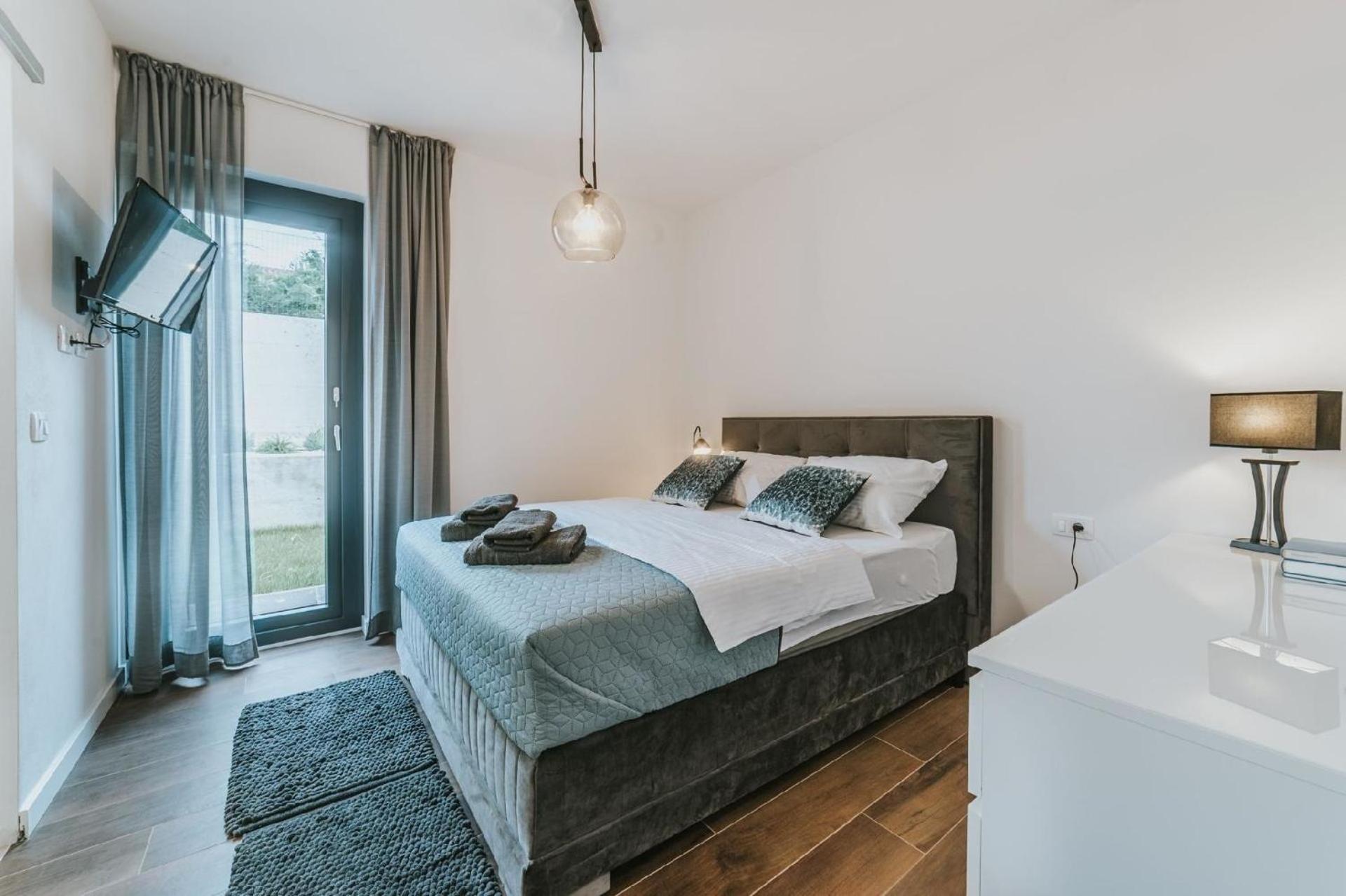 Three-Bedroom Vacation Home  photo 1