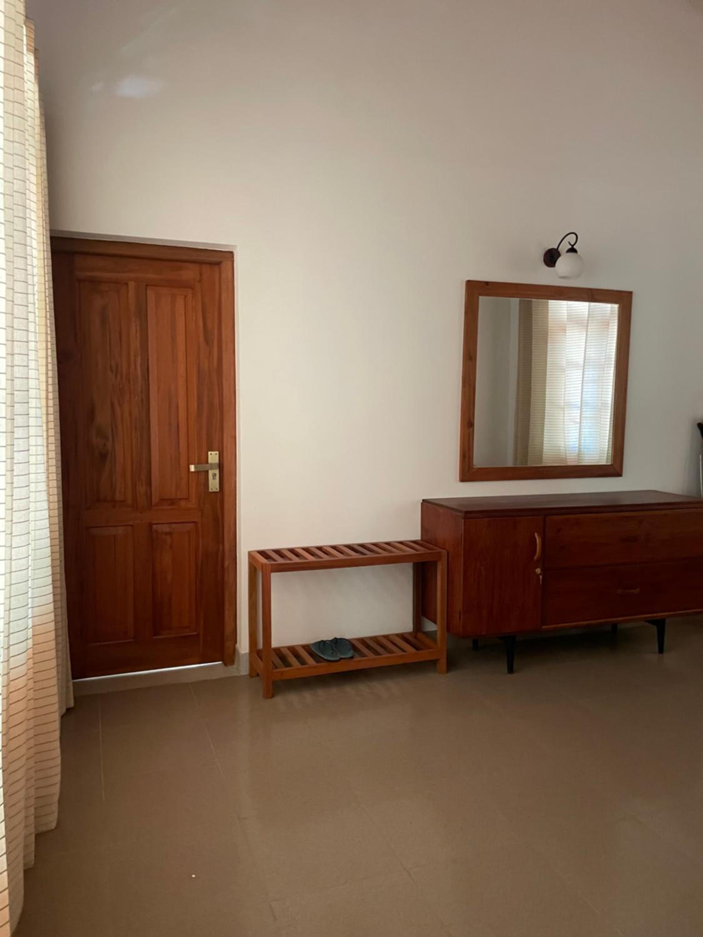 One-Bedroom House photo 1