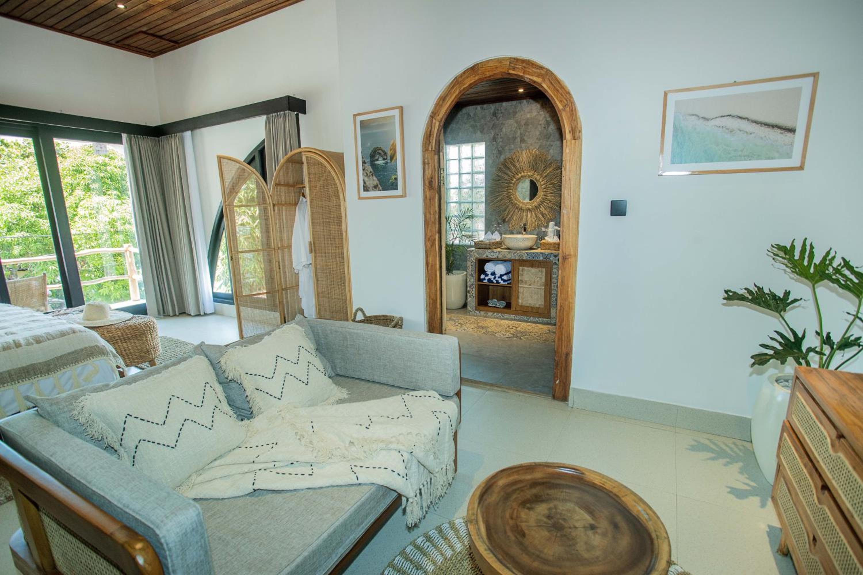 Villa with Private Pool photo 3