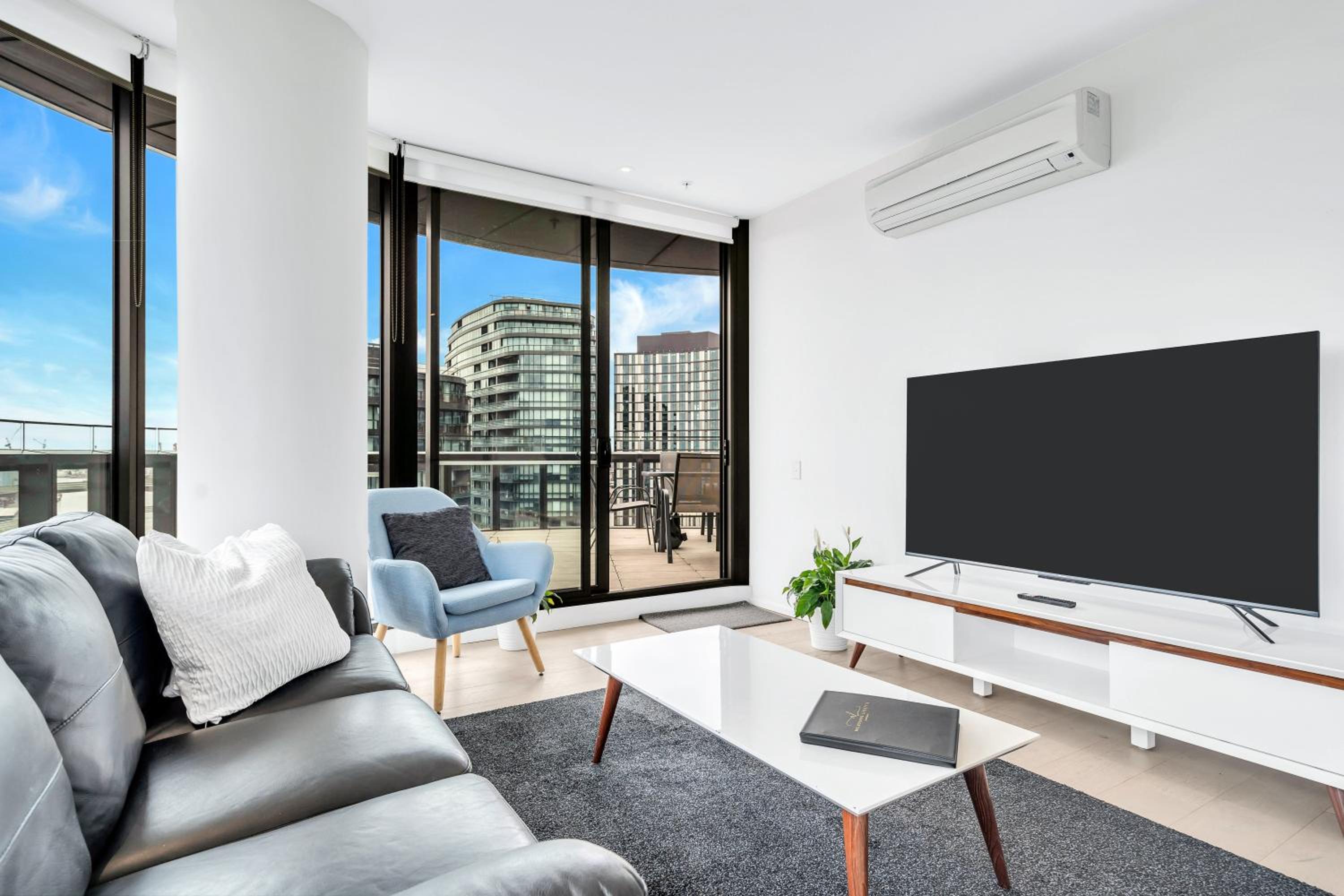 Signature Sub Penthouse Collection - Photo 12