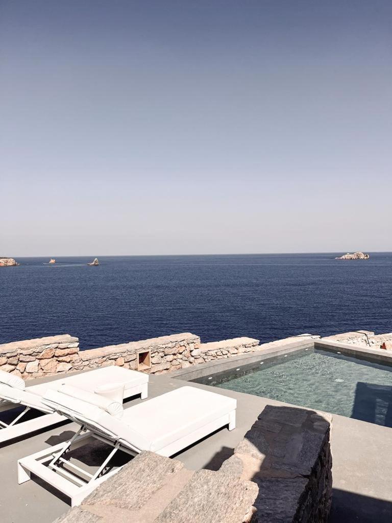 Suite with Private Pool photo 2