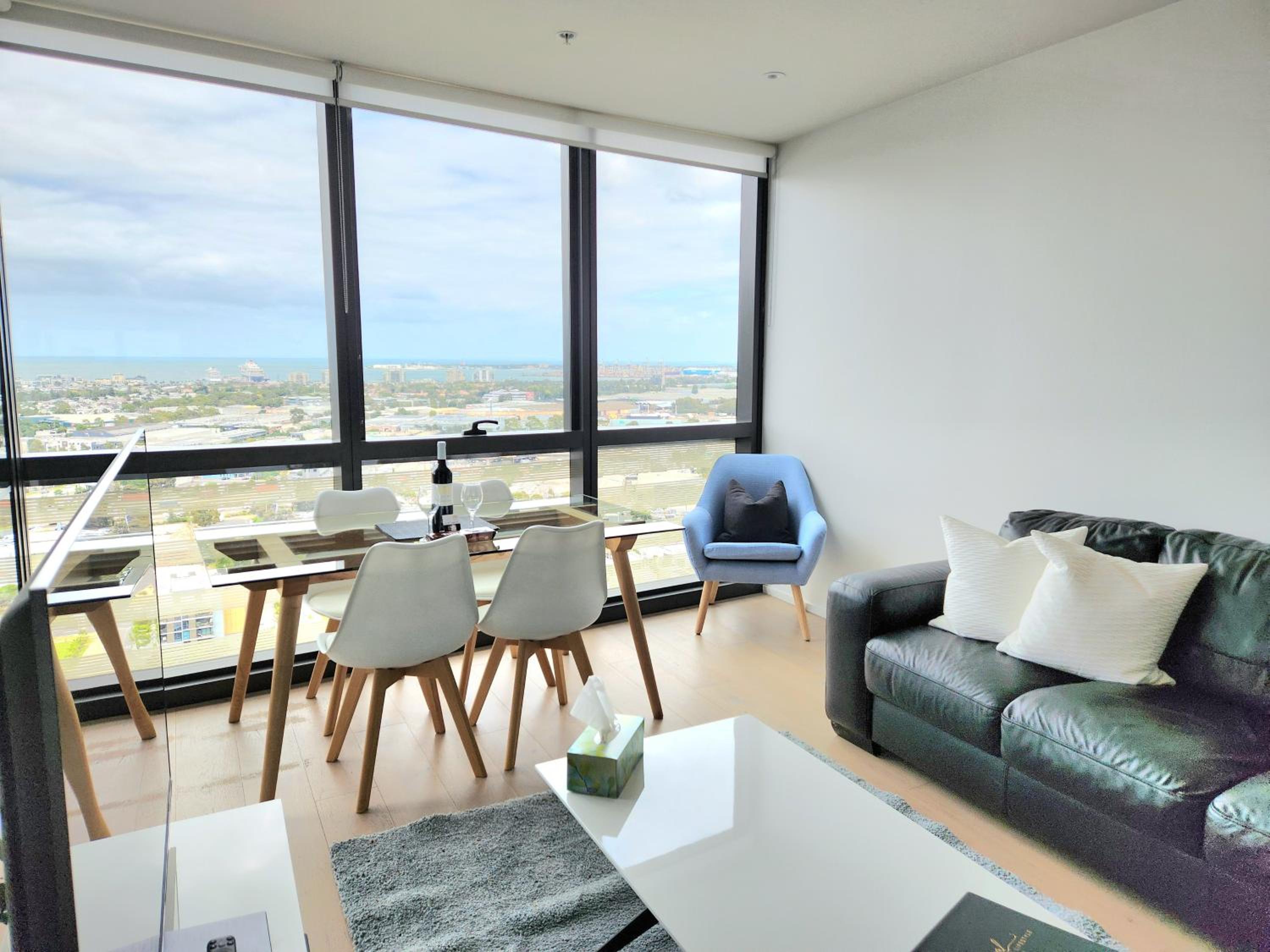 Executive 3 Bedroom Collection - Photo 10