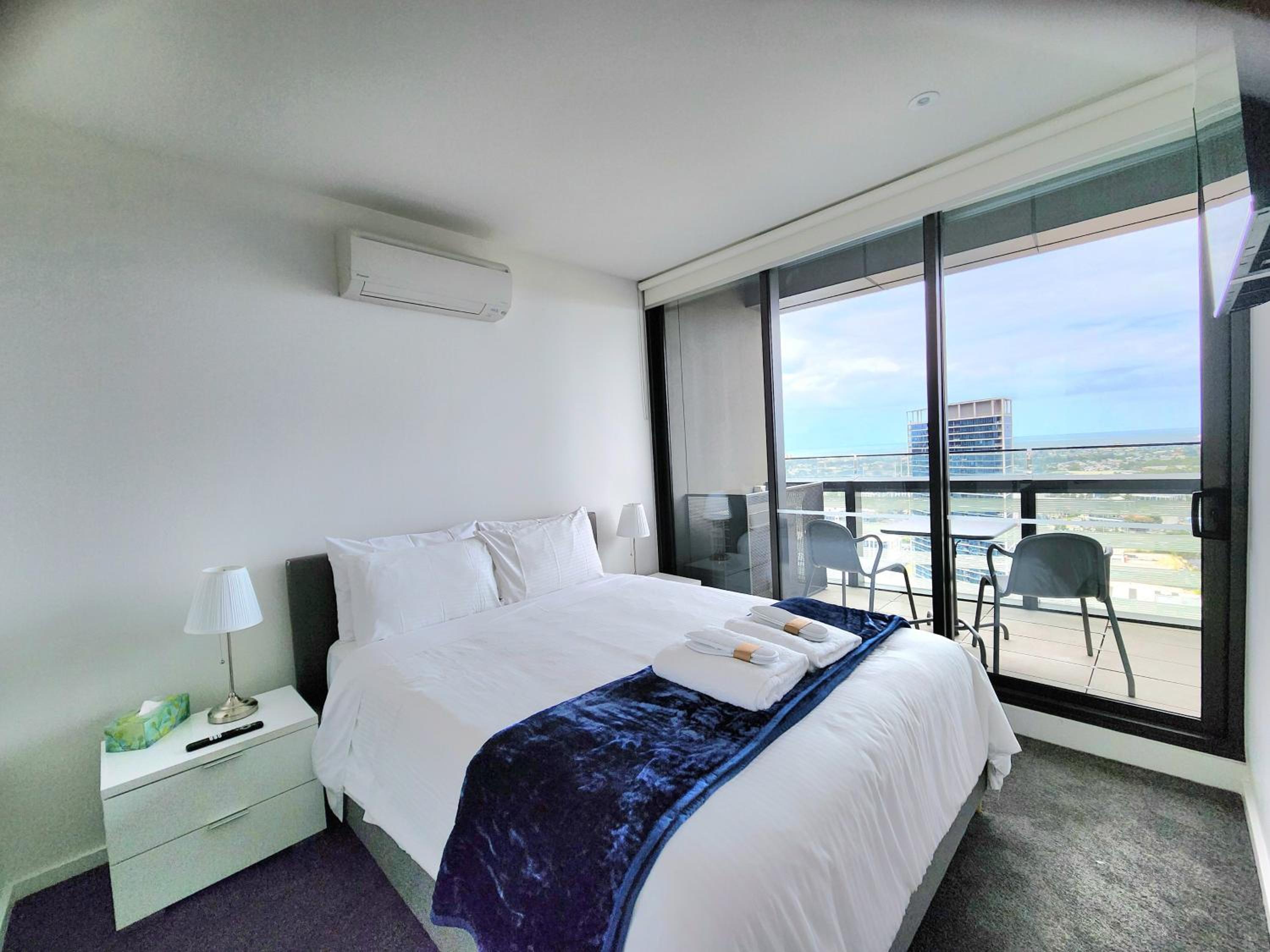 Executive 3 Bedroom Collection - Photo 7