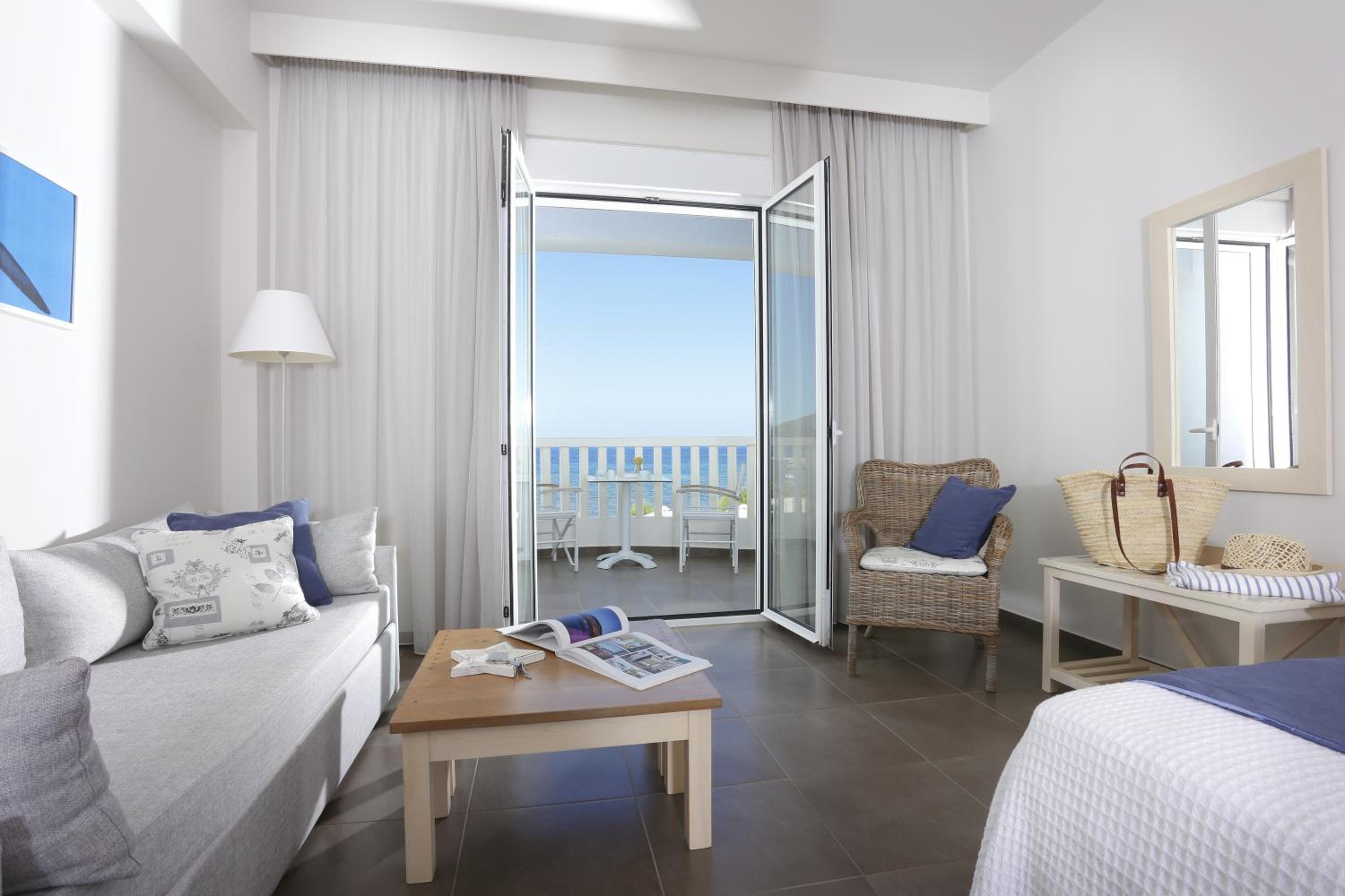 Studio with Sea View - Photo 15