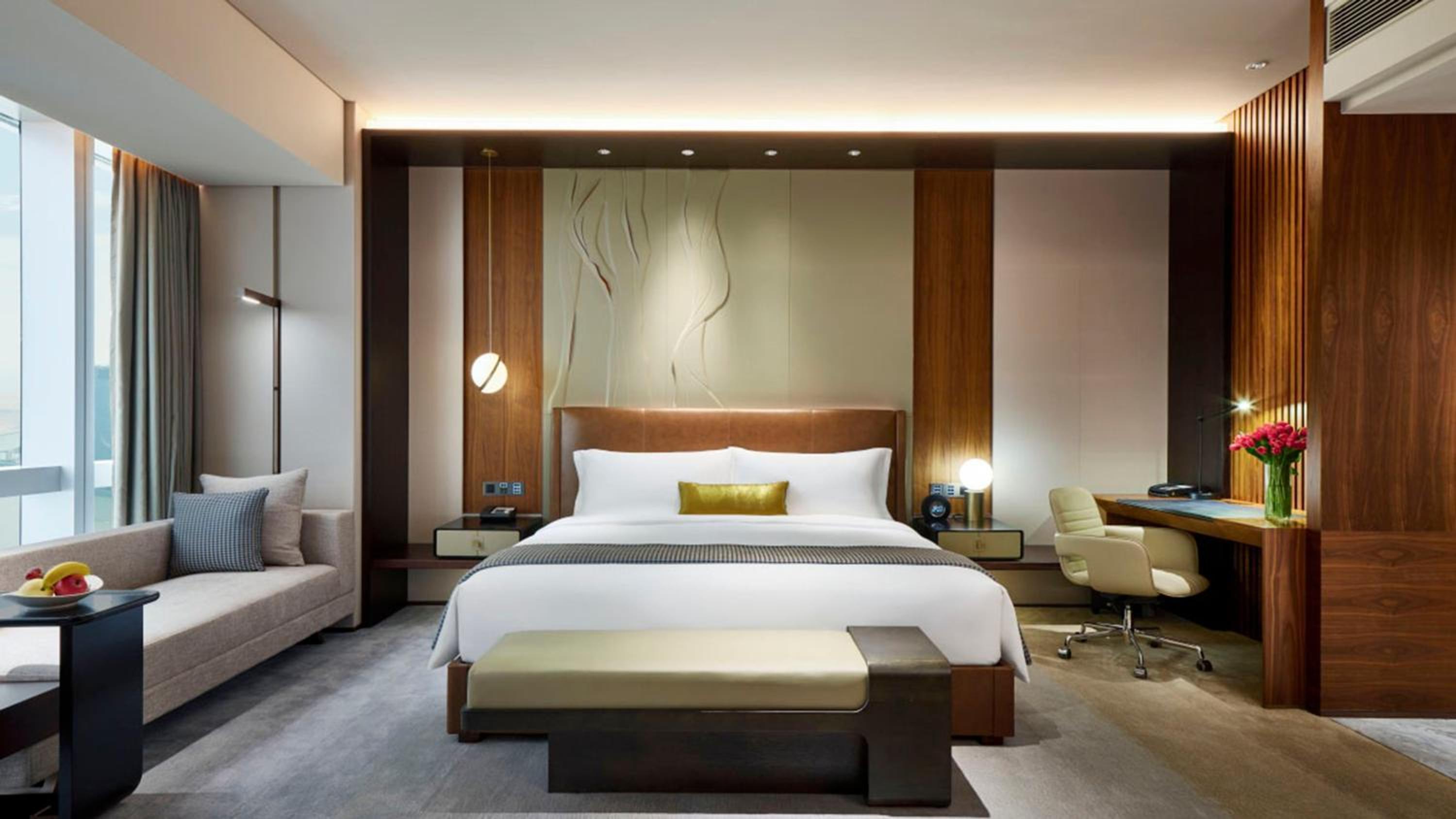 1KingPremium HkZhMoBdgSeaVw LoungeAccess - Photo 5