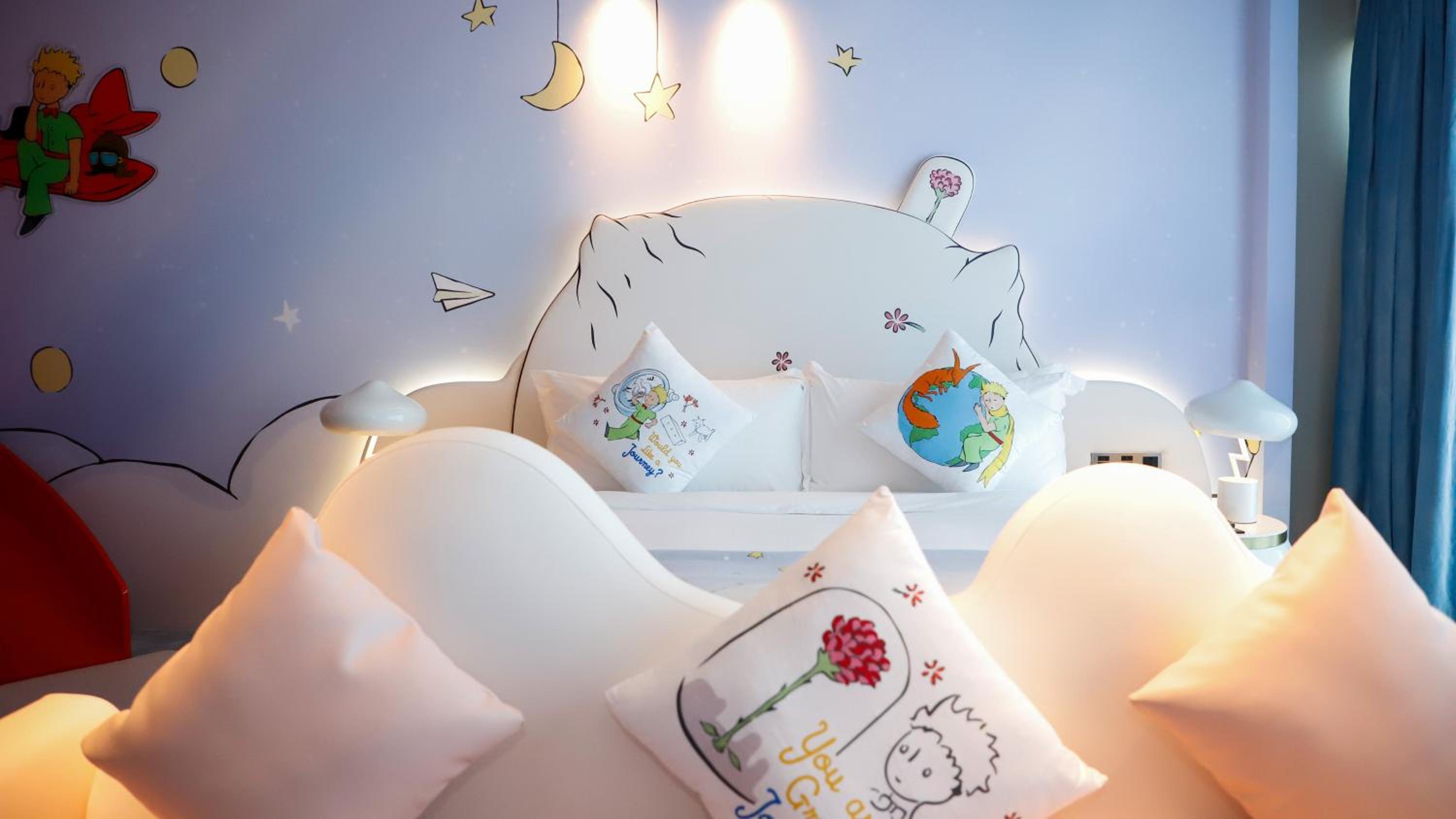 One-Bedroom King Suite with Sea View - Kids Theme - Photo 3
