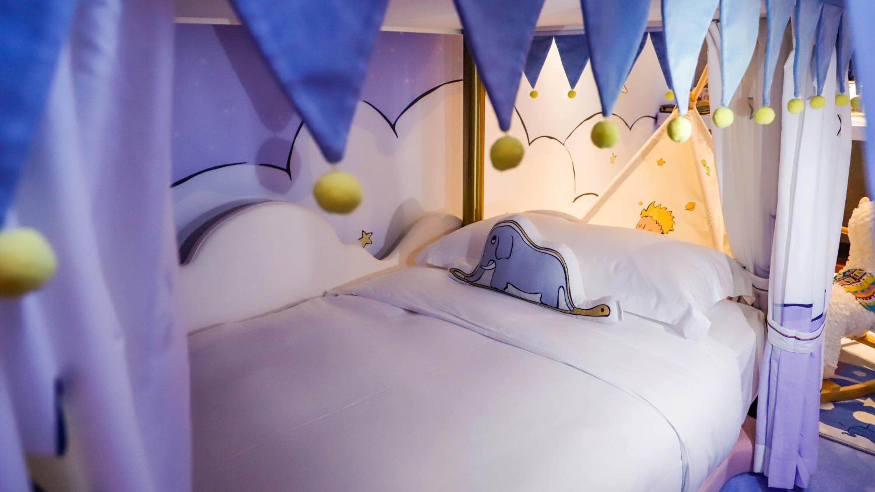 One-Bedroom King Suite with Sea View - Kids Theme - Photo 2