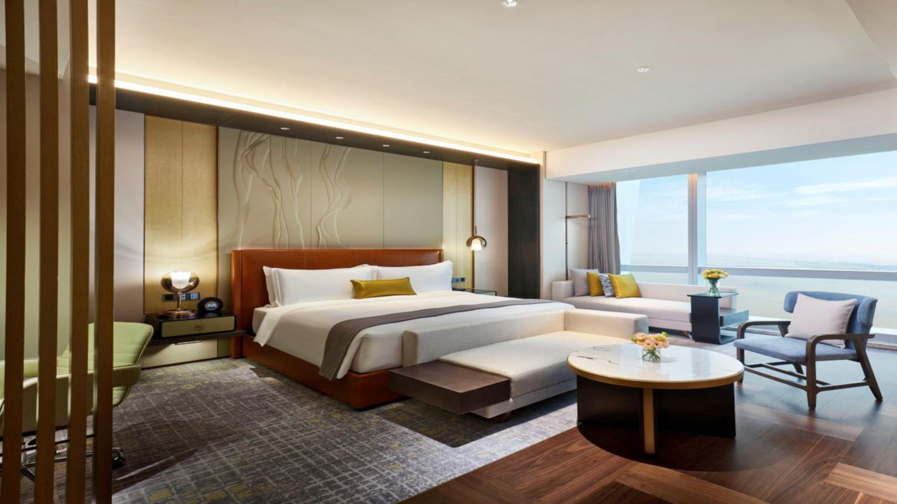 1 King 1 Bedroom Suite HkZhMo Bdg Sea View - Photo 6