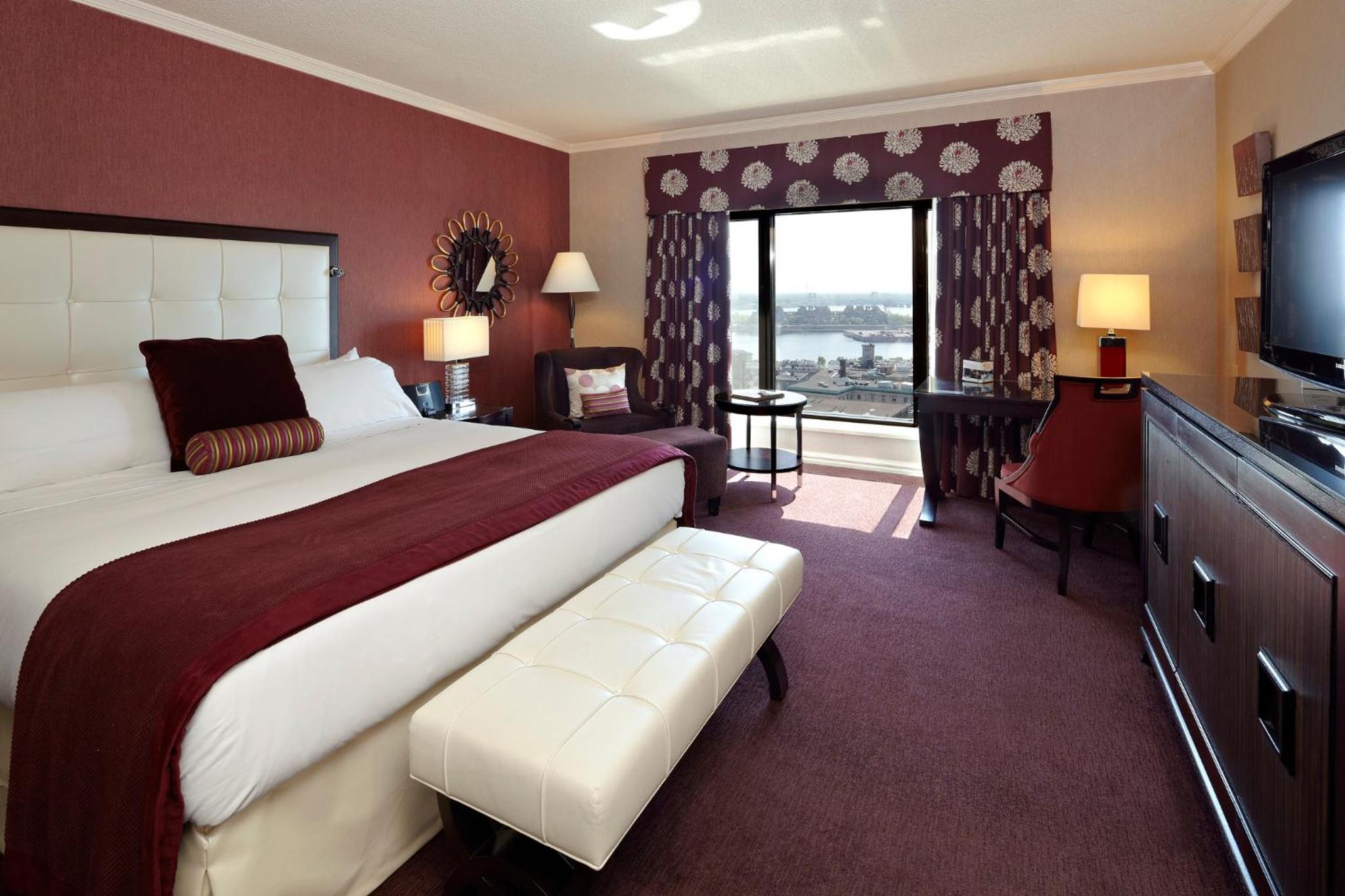 Premium King Room - Club Lounge Access