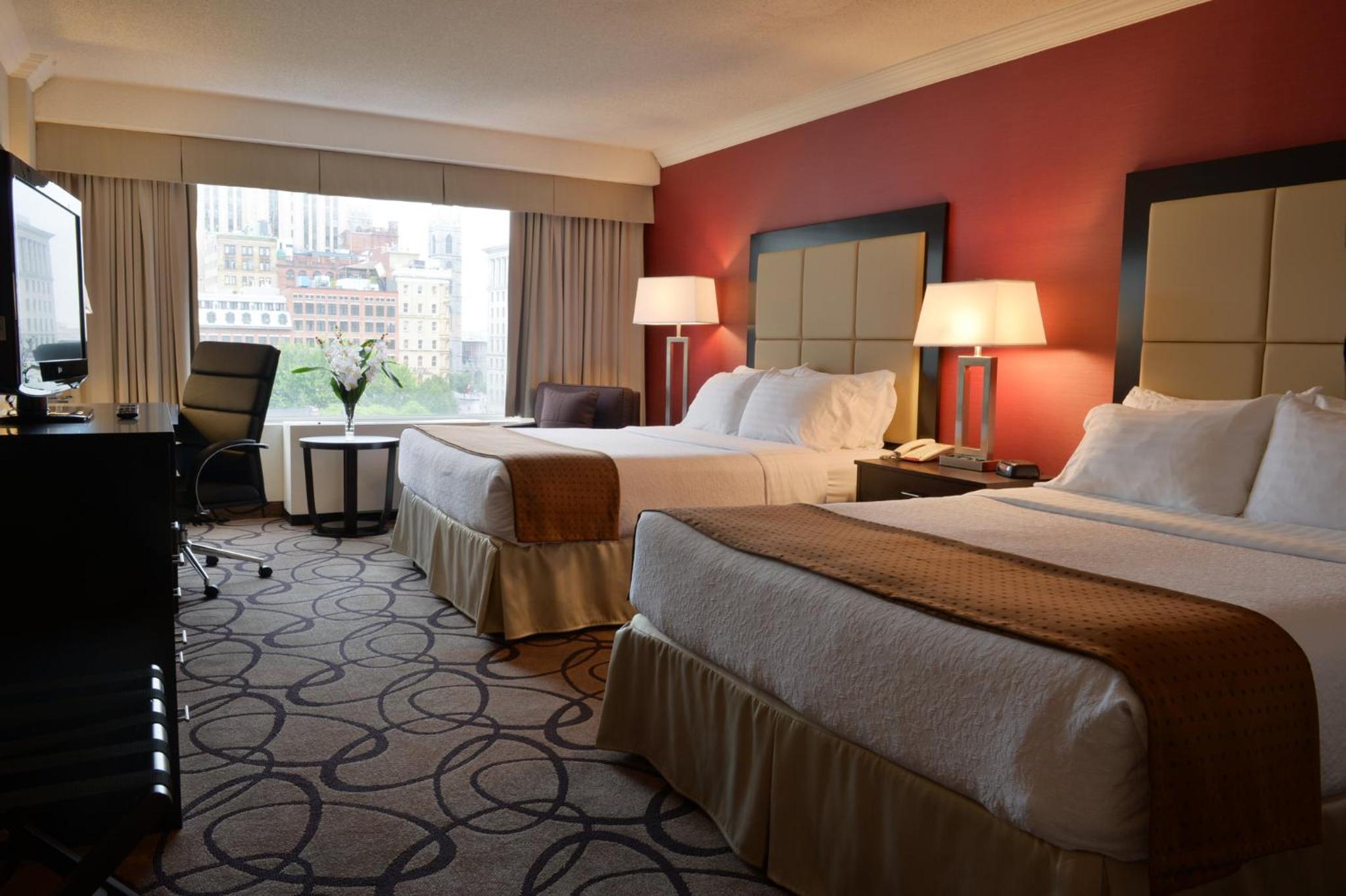 Queen Room with Two Queen Beds - High Floor/Non-Smoking