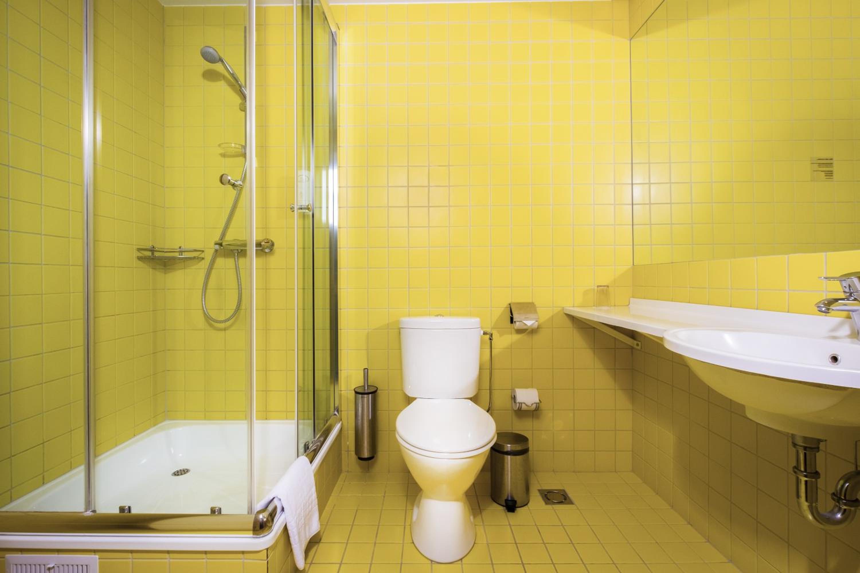 Double or Twin Room - Photo 5