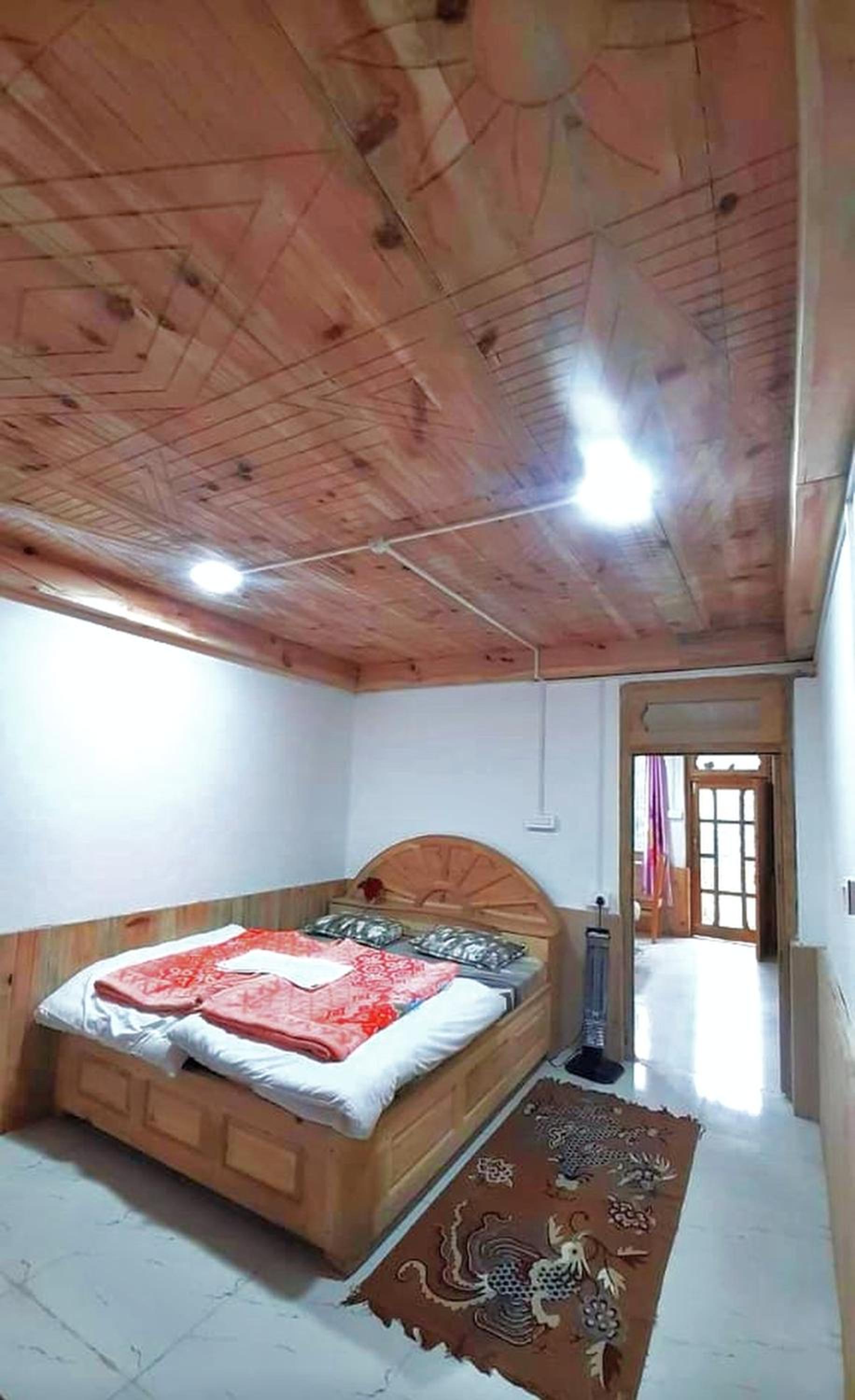 Deluxe Room - Photo 9