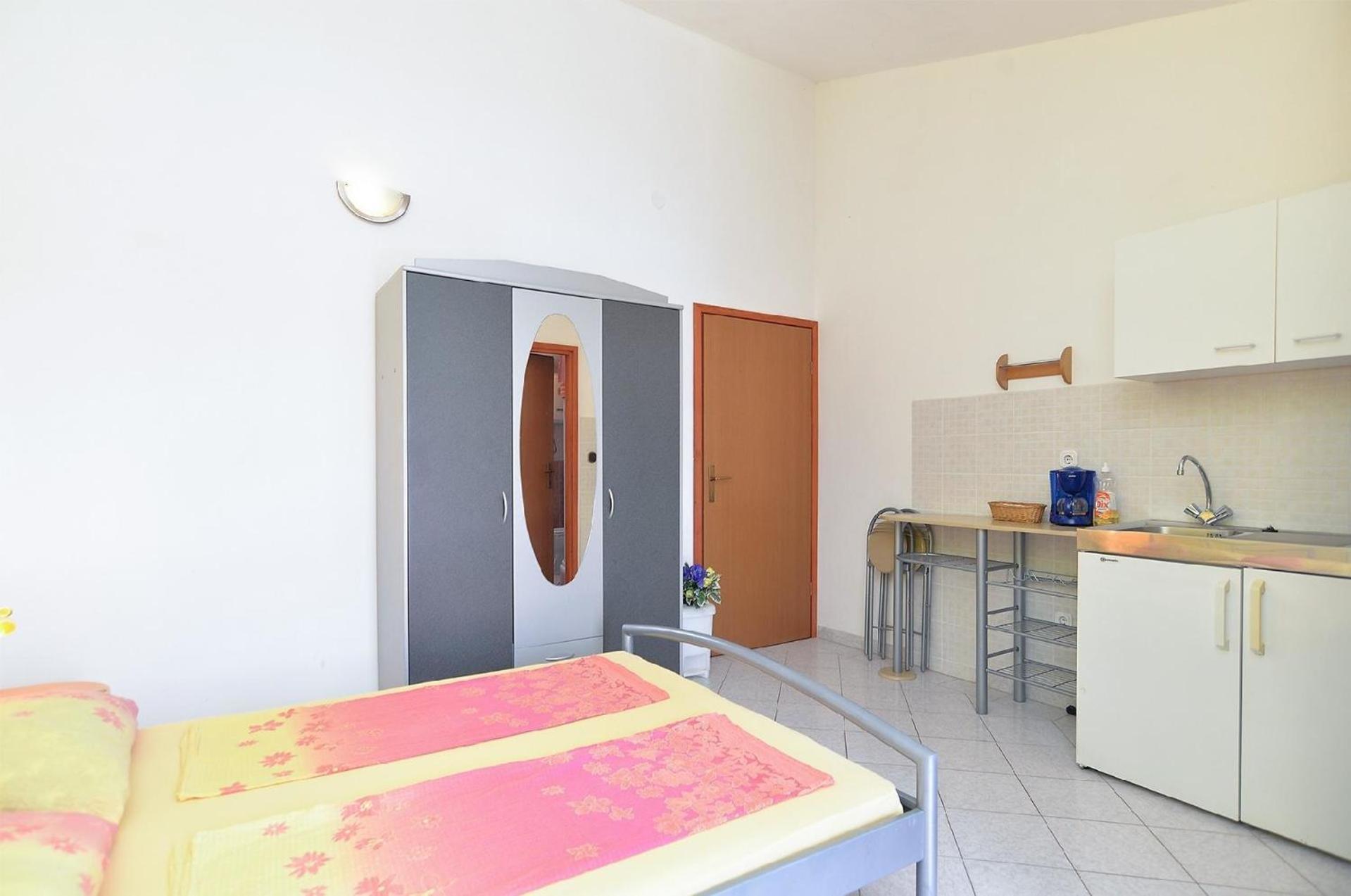 Apartment photo 1