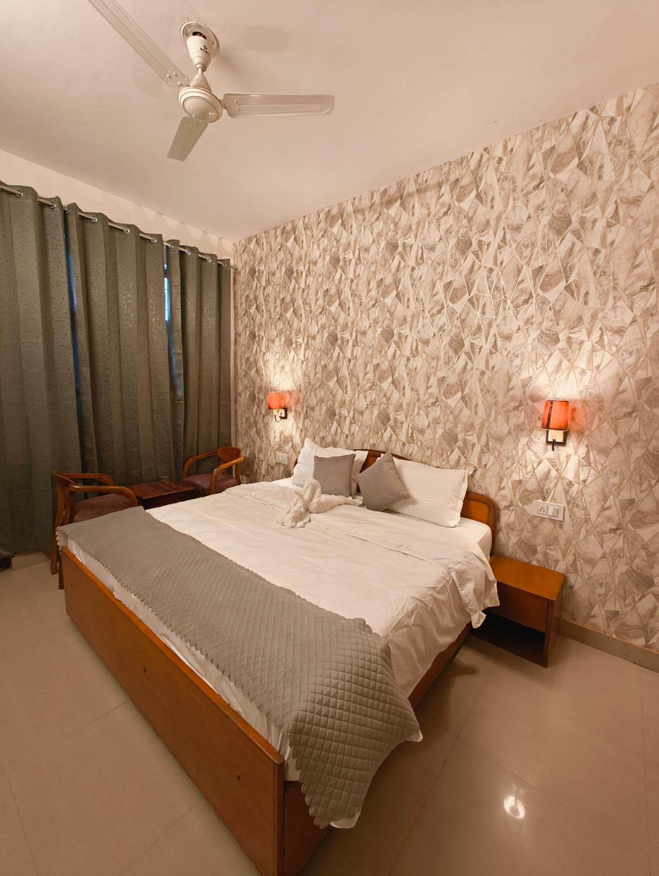 Deluxe Double or Twin Room with Mountain View photo 1