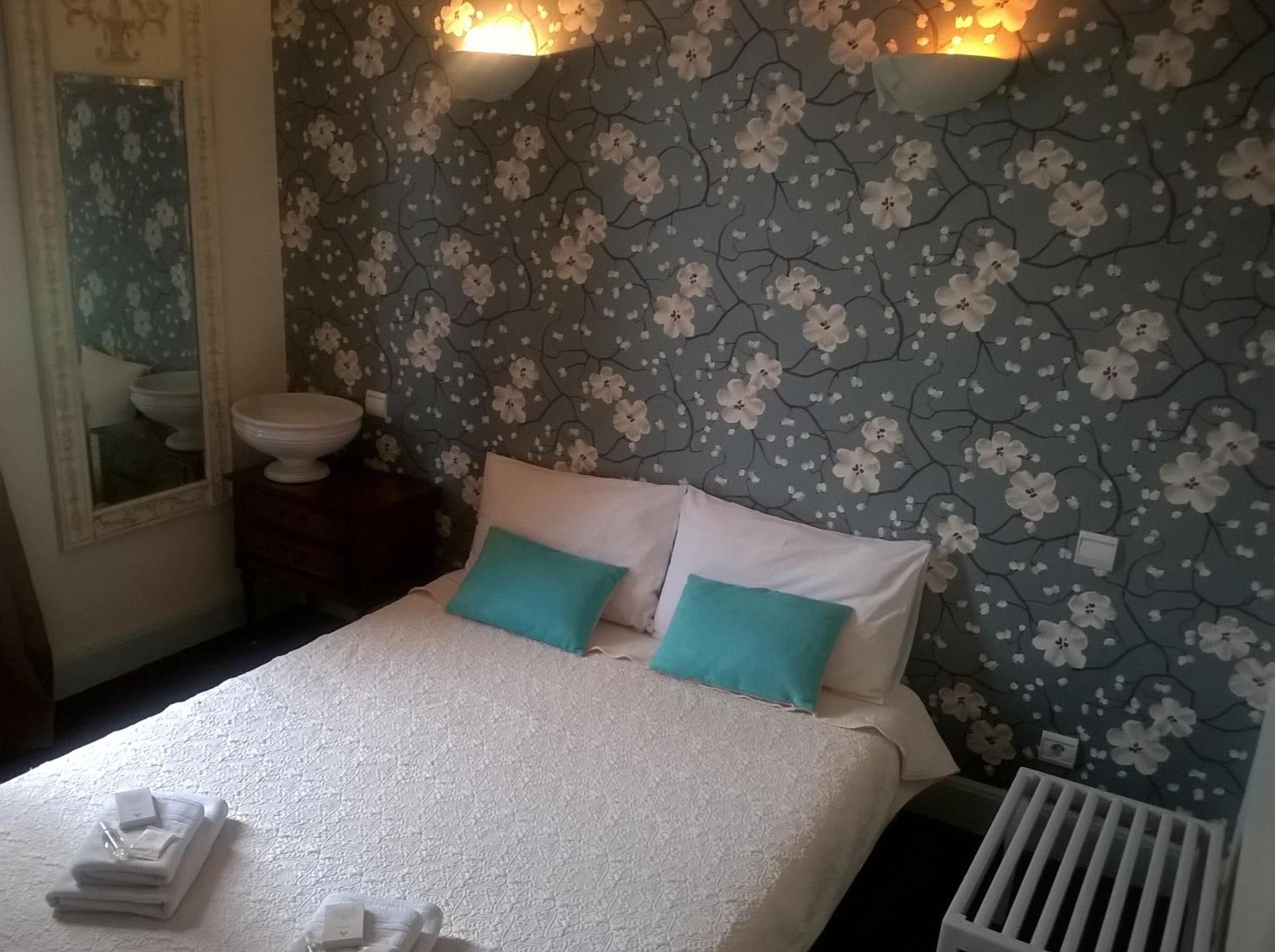 Family Room - Photo 1