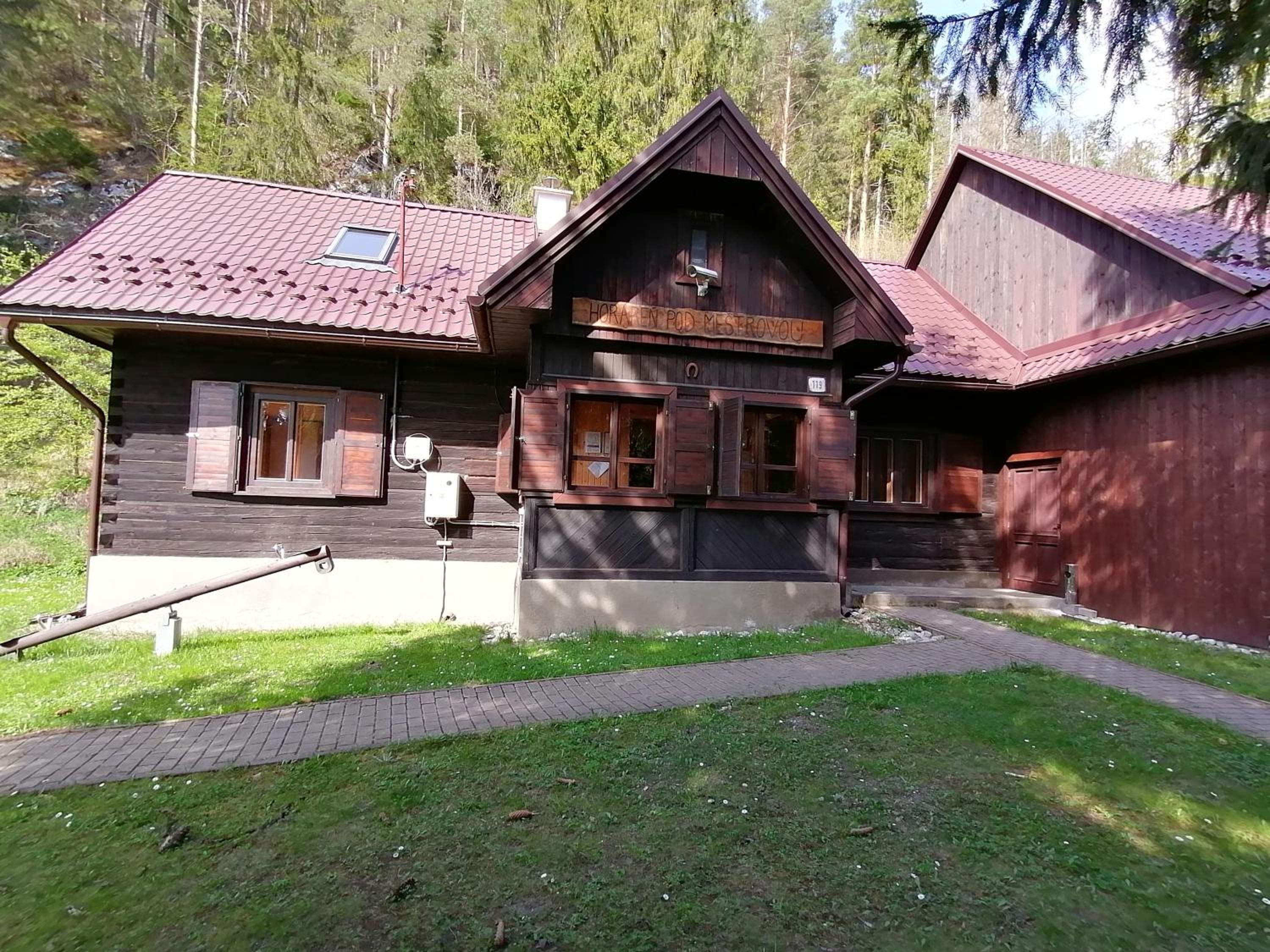 Three-Bedroom Chalet photo 1