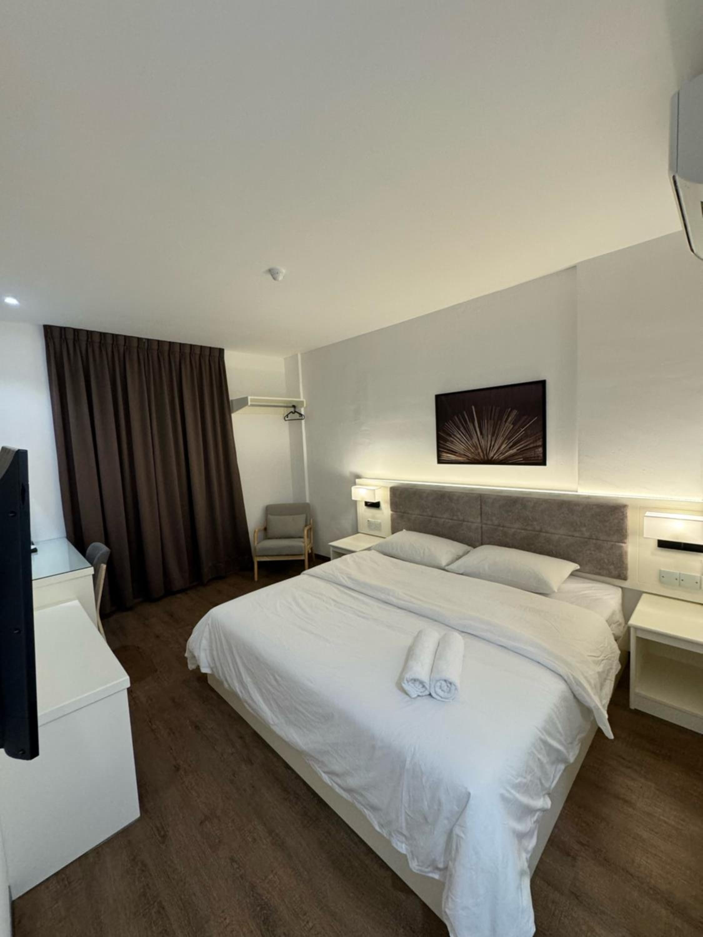 Deluxe King Room
