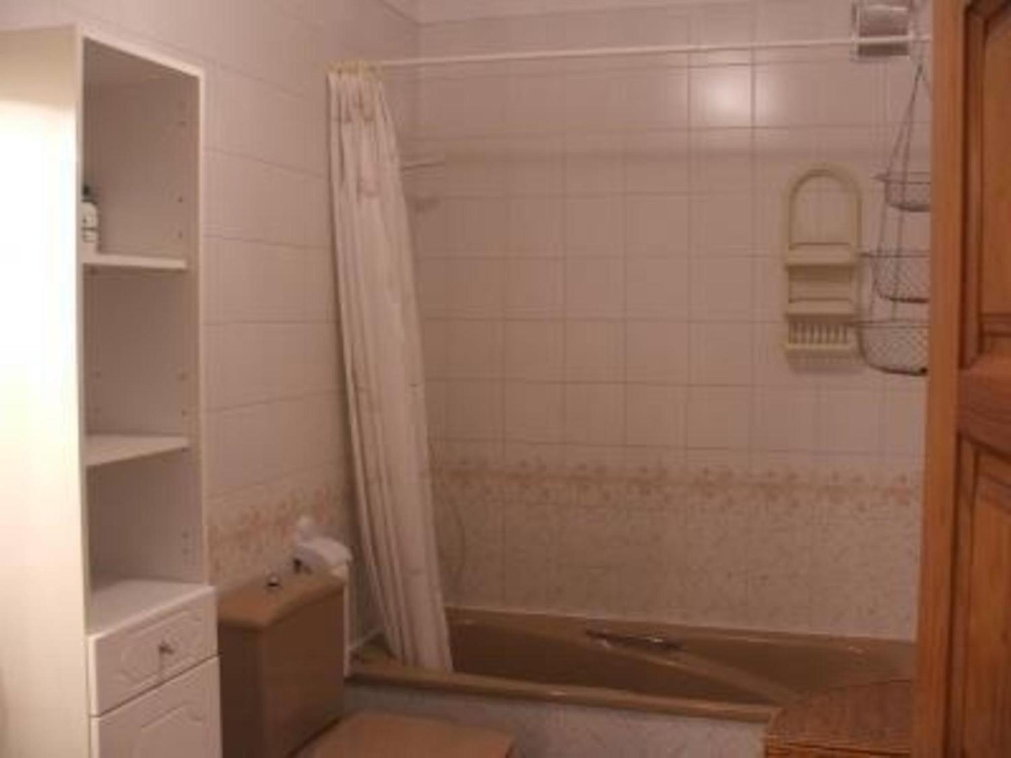 Apartment photo 2