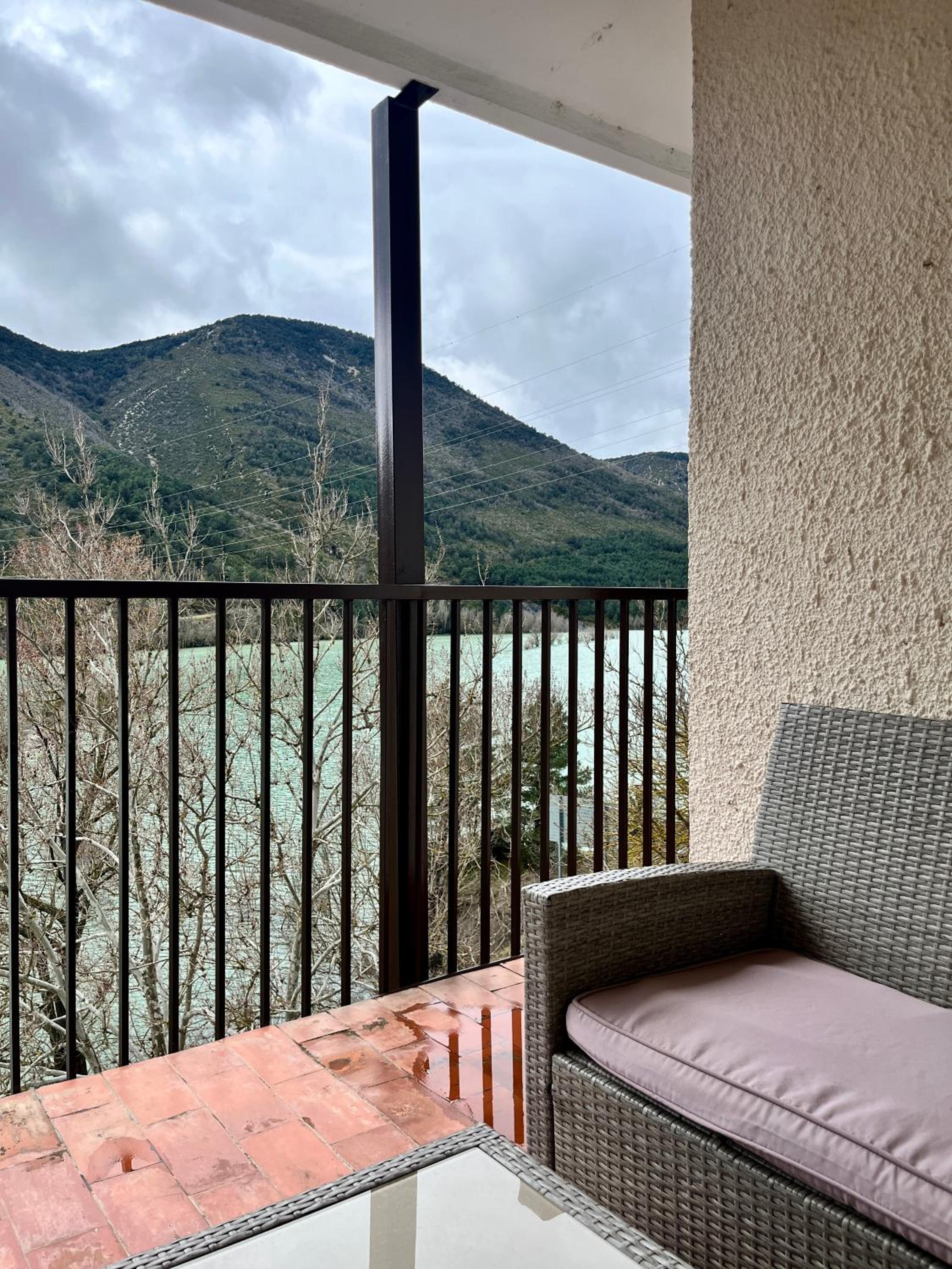 Apartment with Terrace - Photo 2