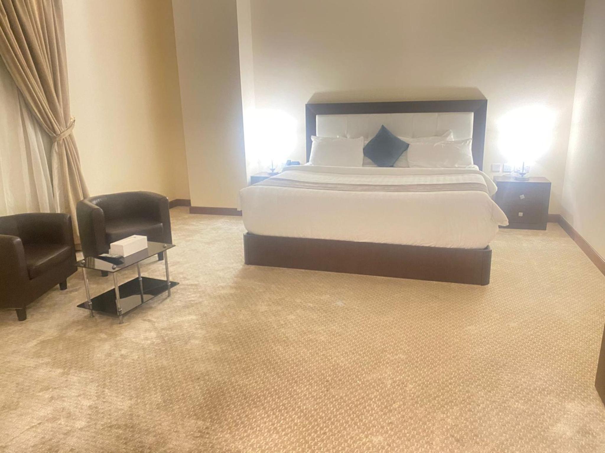 Deluxe King Room
