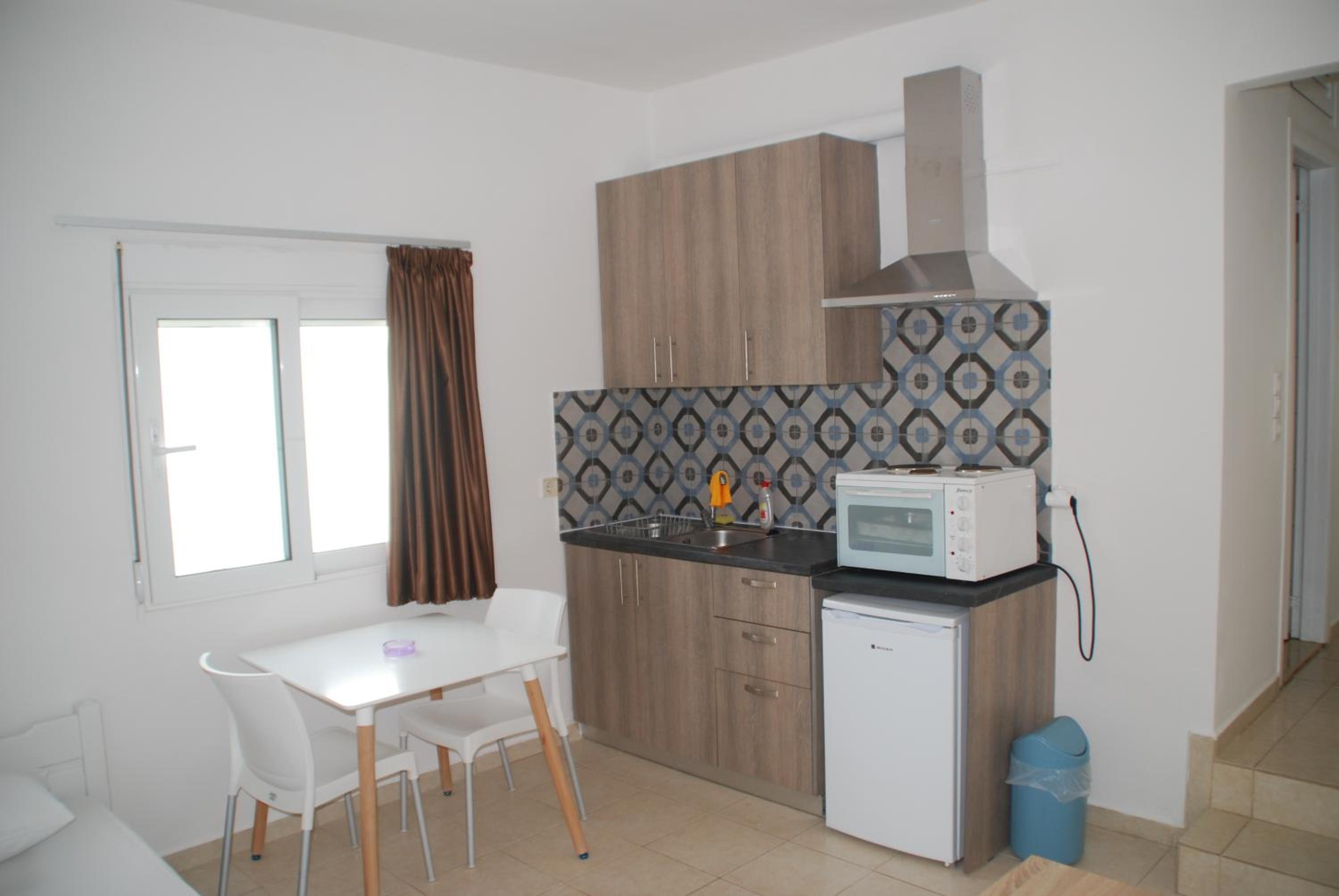 Apartment with Sea View - Photo 9