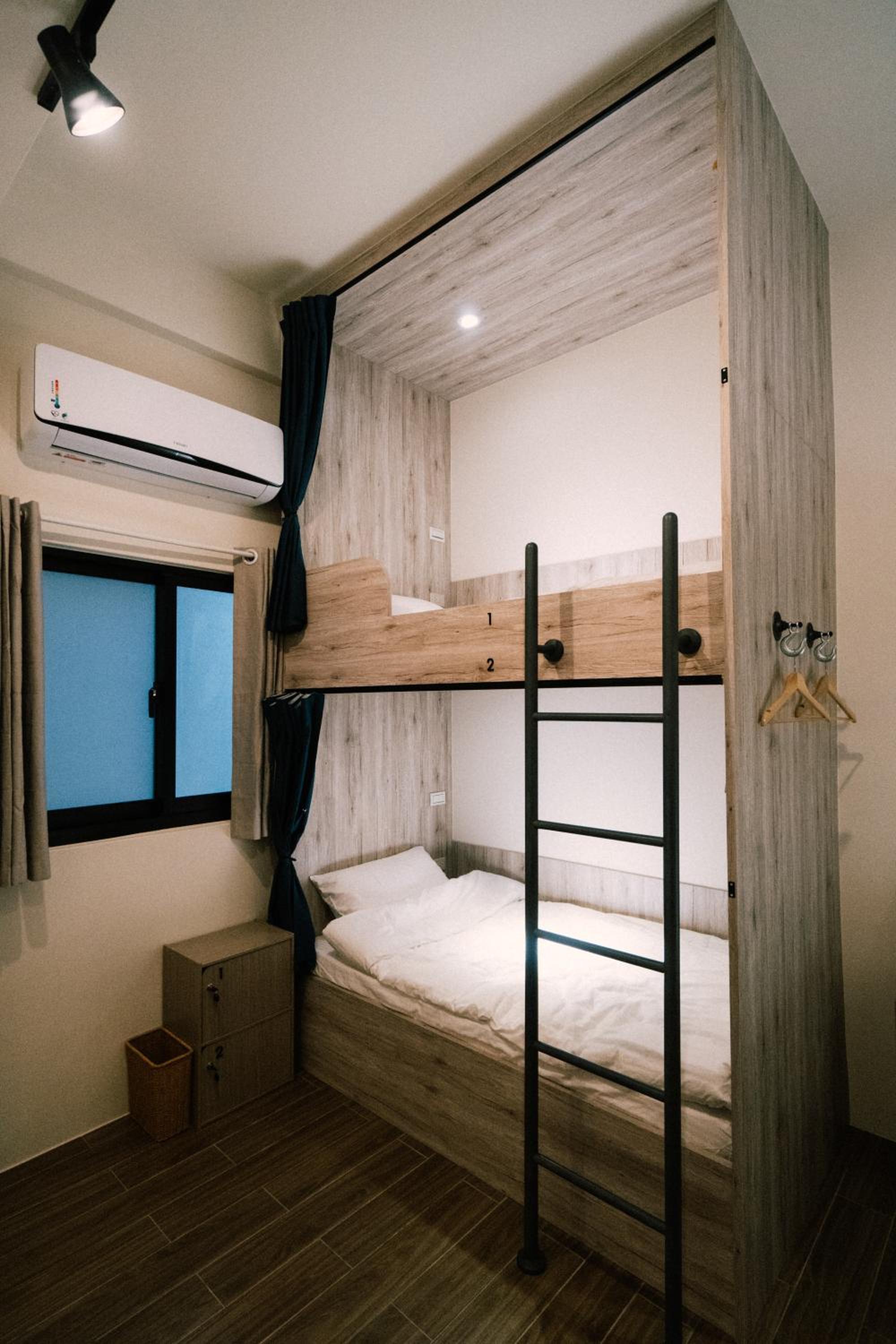 Bed in 4-Bed Mixed Dormitory Room